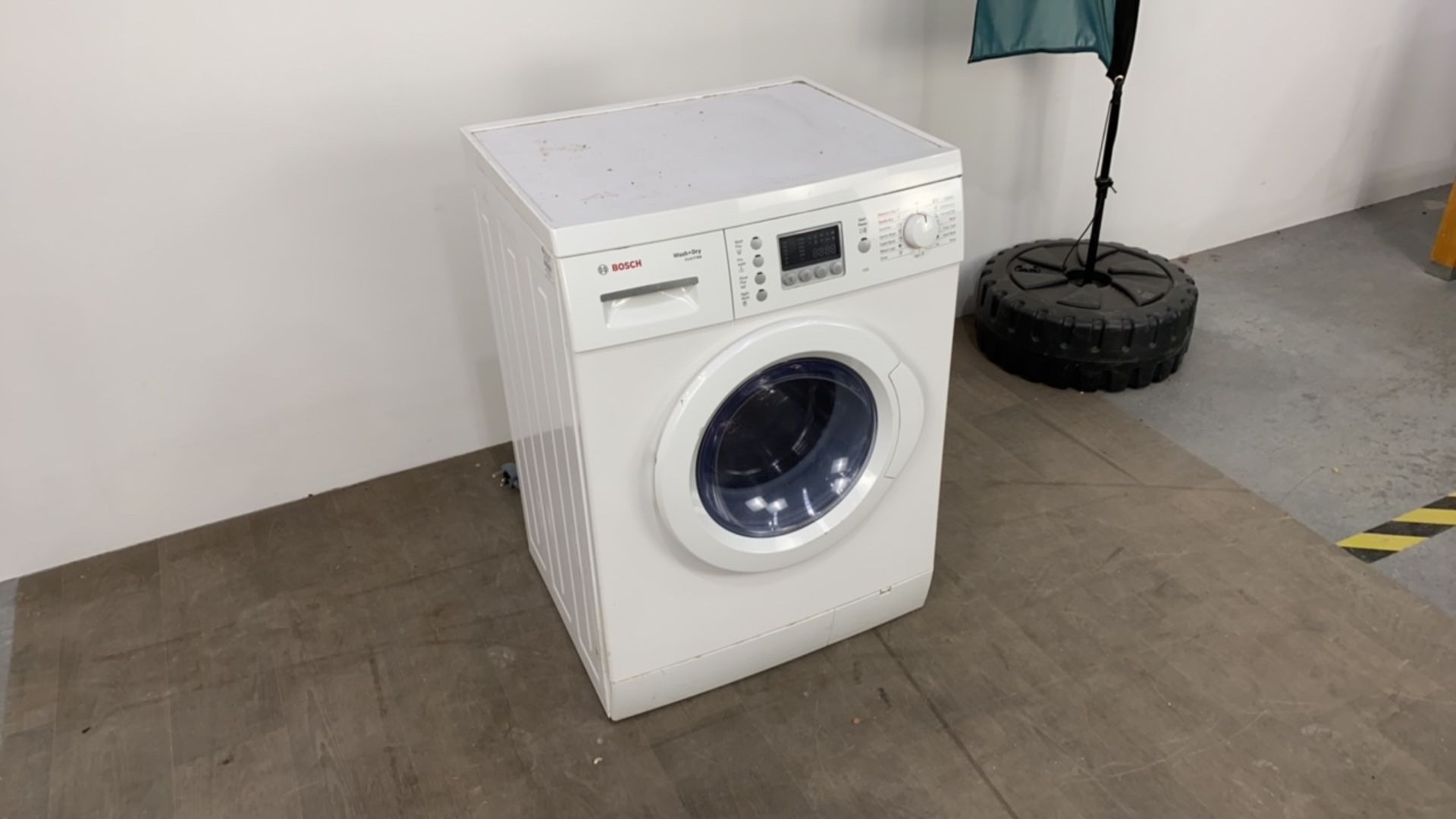 Bosch Wash & Dry Machine - Image 2 of 6