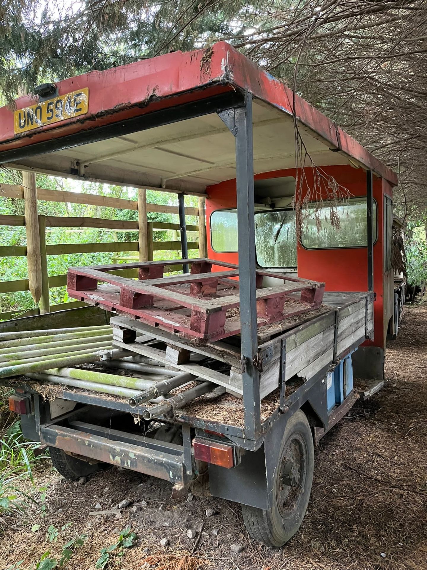 Milk Float truck - Image 2 of 3