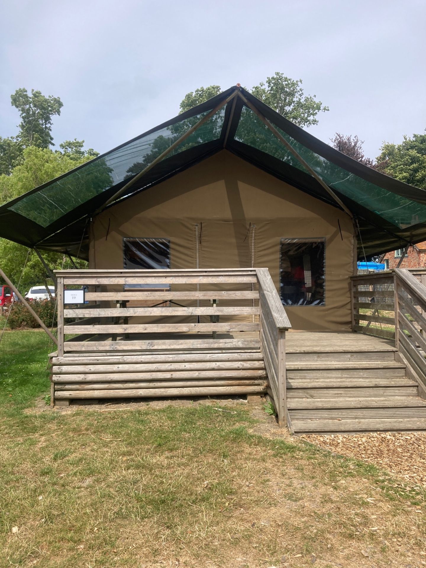 Safari tent