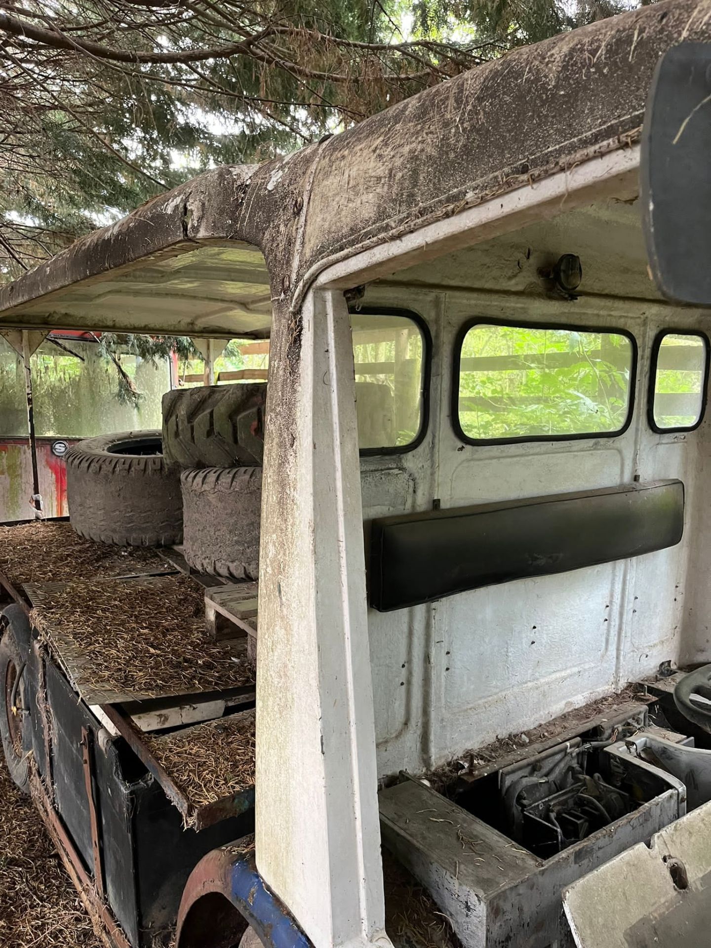 Milk Float truck - Image 3 of 3