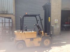 Caterpillar 2.5 ton diesel forklift