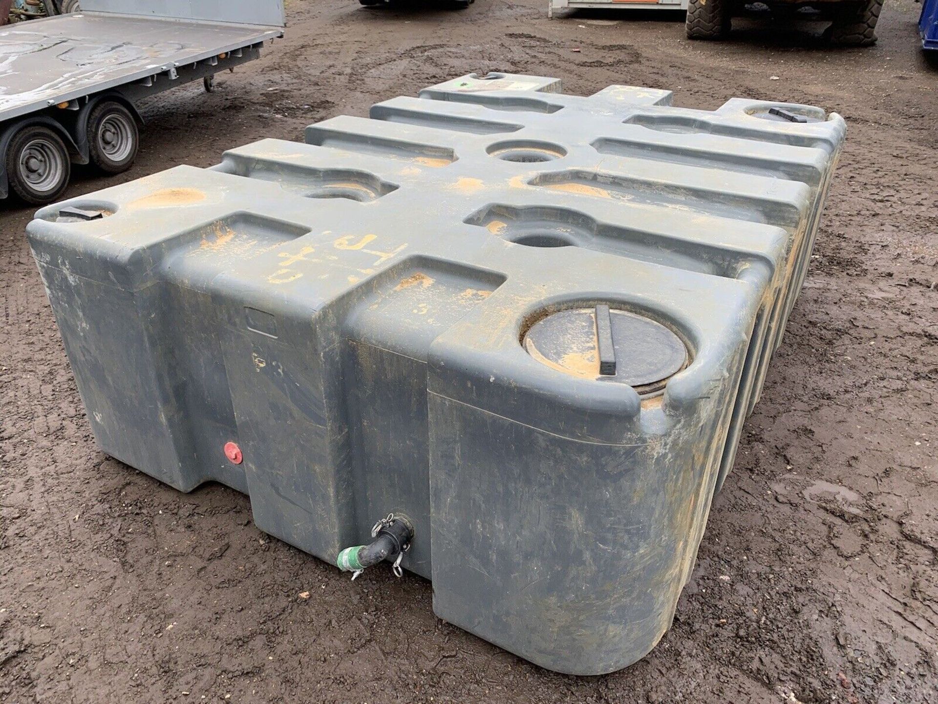Plastic Sewage Tank Septic Tank 1000 Gallons Tuff Tank - Image 3 of 3