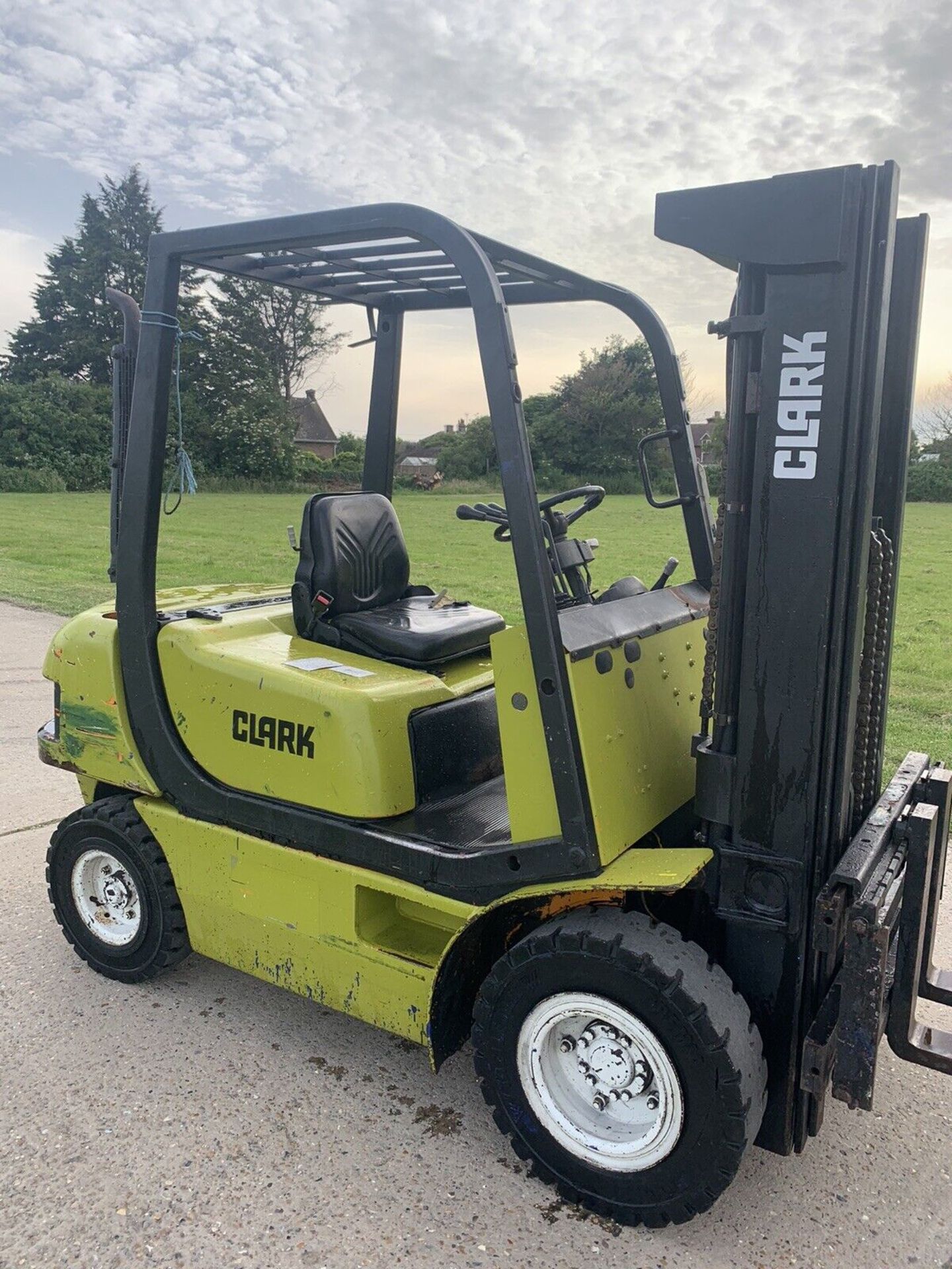 Clark Diesel Forklift Container Spec