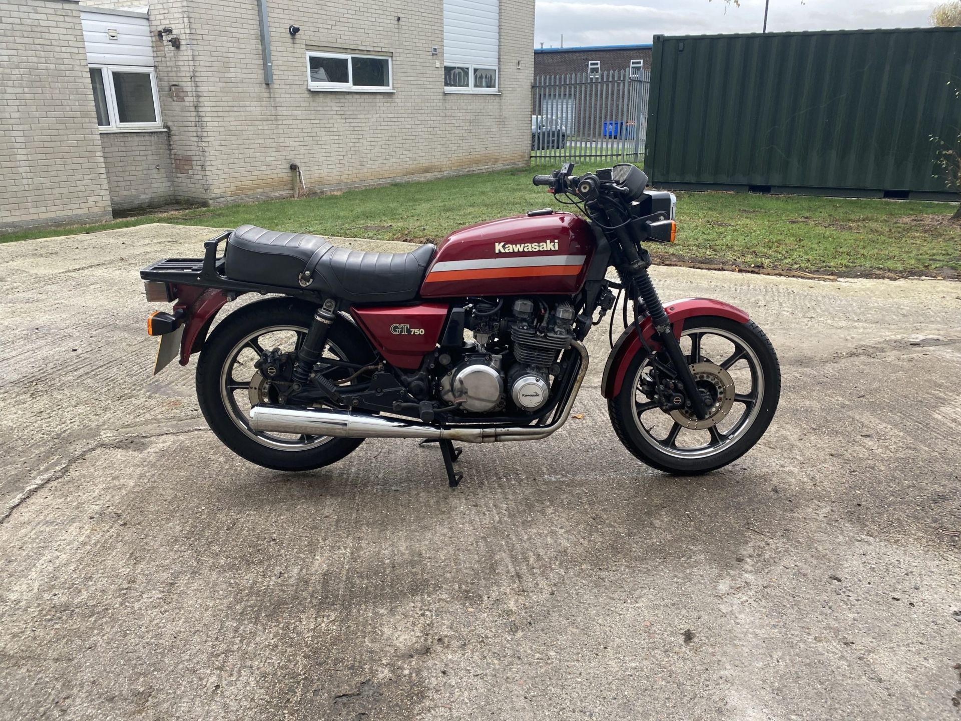 Kawasaki GT750 Motorcycle - Image 2 of 20