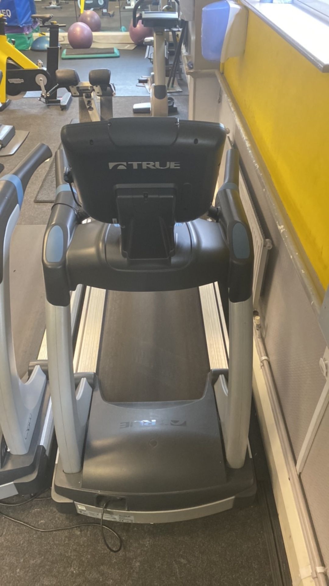 True Fitness CS600 Treadmill - Image 4 of 5