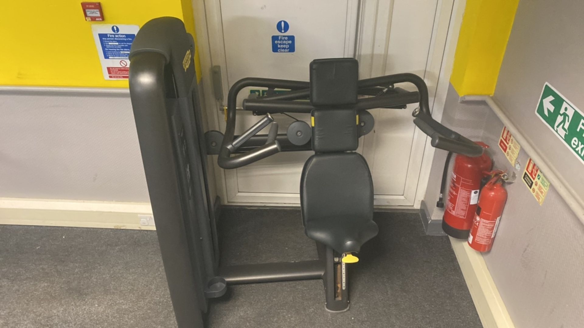 Technogym Shoulder Press Machine - Image 2 of 4