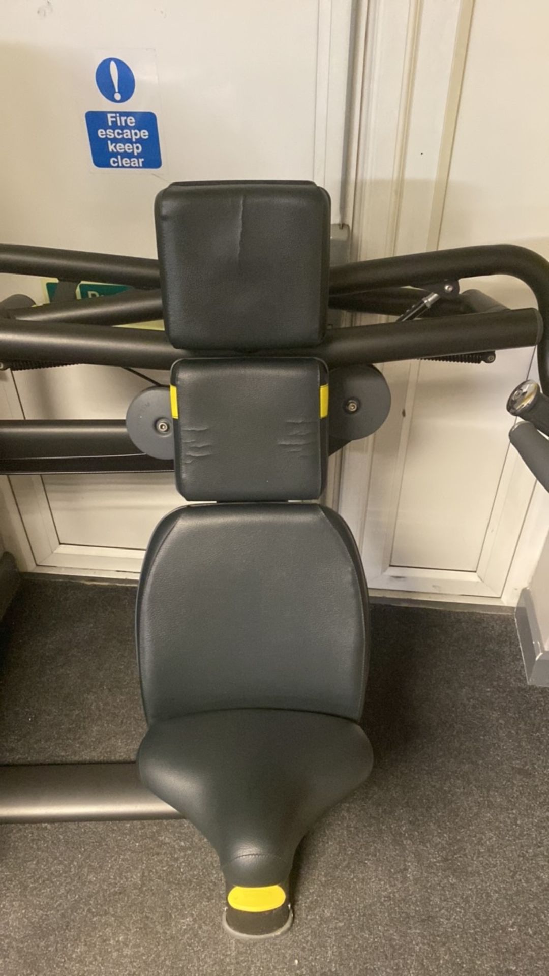 Technogym Shoulder Press Machine - Image 4 of 4