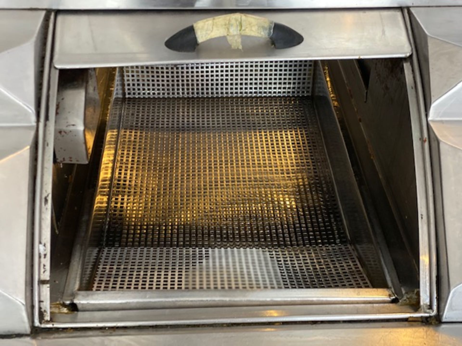Hot Hold Display Unit With Fish Fryer - Image 6 of 6