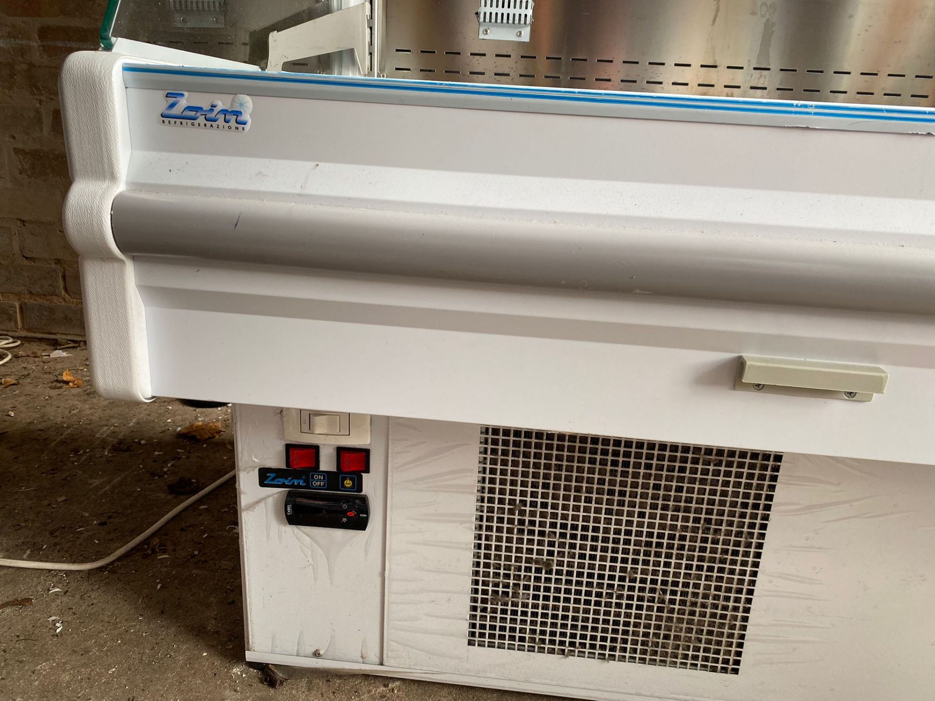 Zain Refrigerator Unit - Image 2 of 3