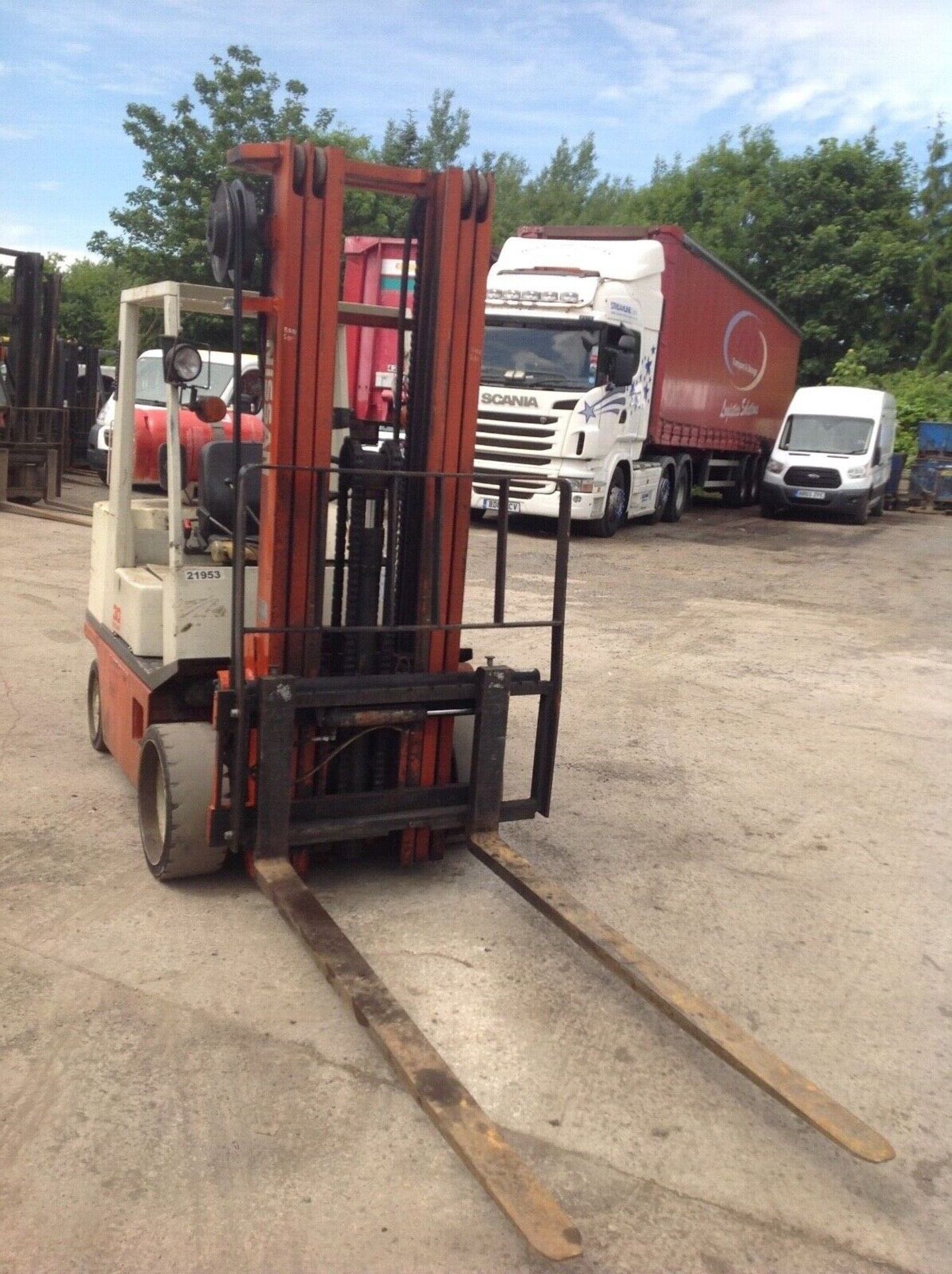 Nissan 3 ton gas forklift - Image 2 of 5