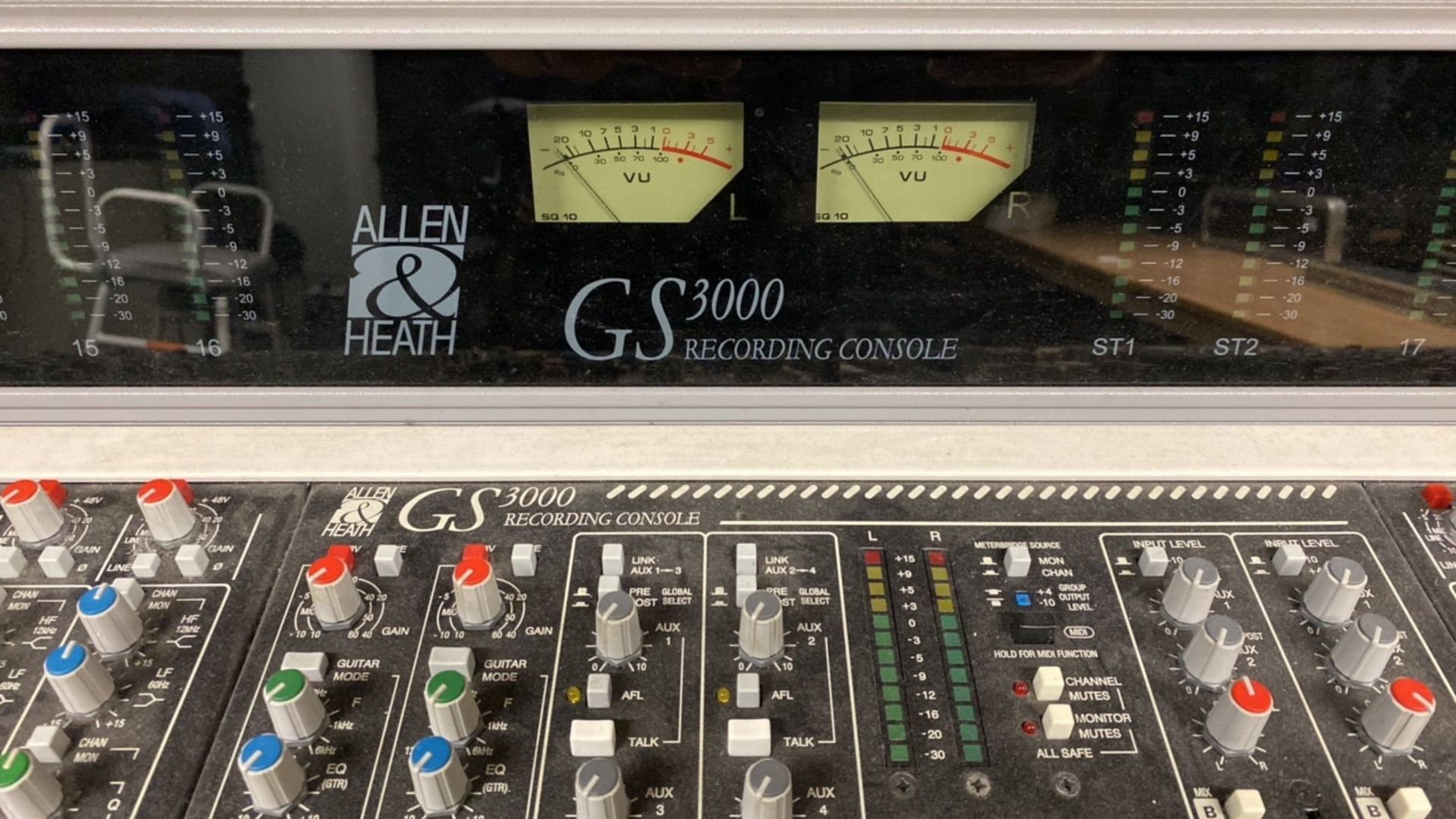 Allen and Heath GS3000 Recording Console Mixer - Image 3 of 8