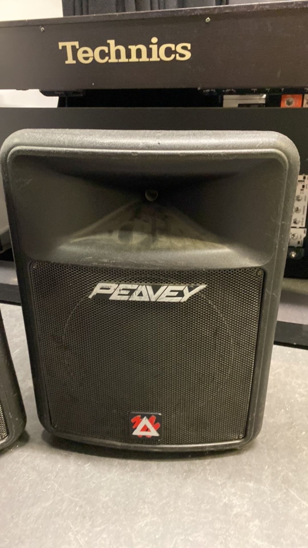 Peavey IMPULSE 200 Speaker X2 - Image 2 of 5