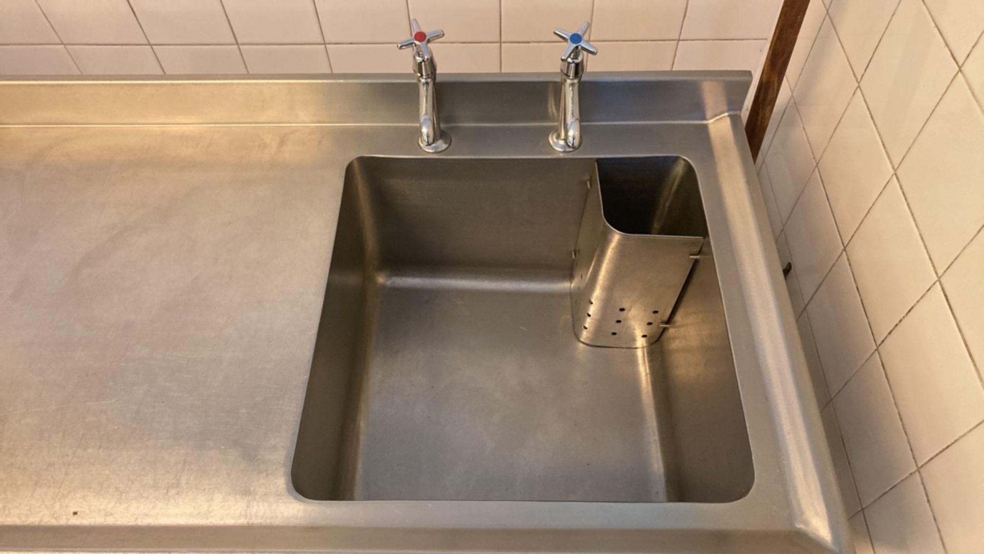 Stainless Steel Deep Based Sink - Image 3 of 4