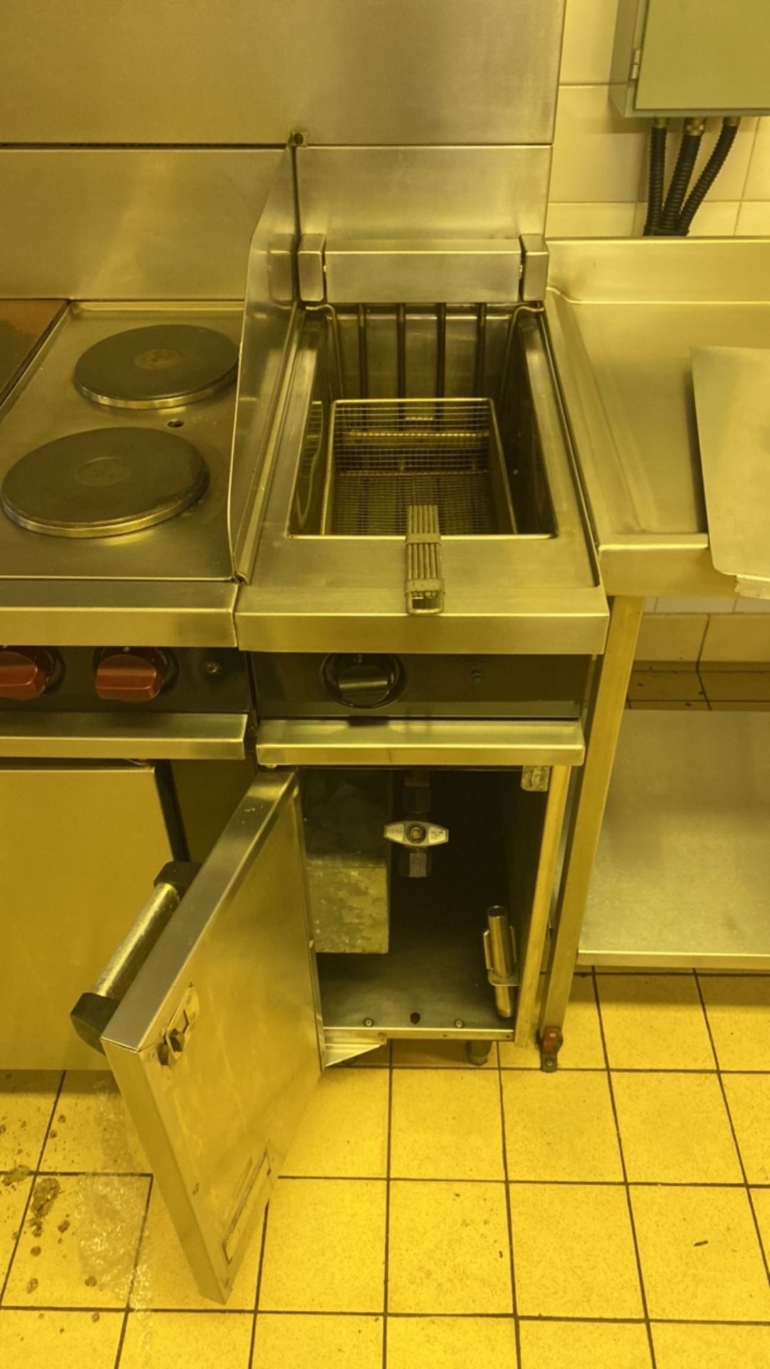 Morewood M Line Plus Solid Top Oven with Fryer - Image 6 of 6