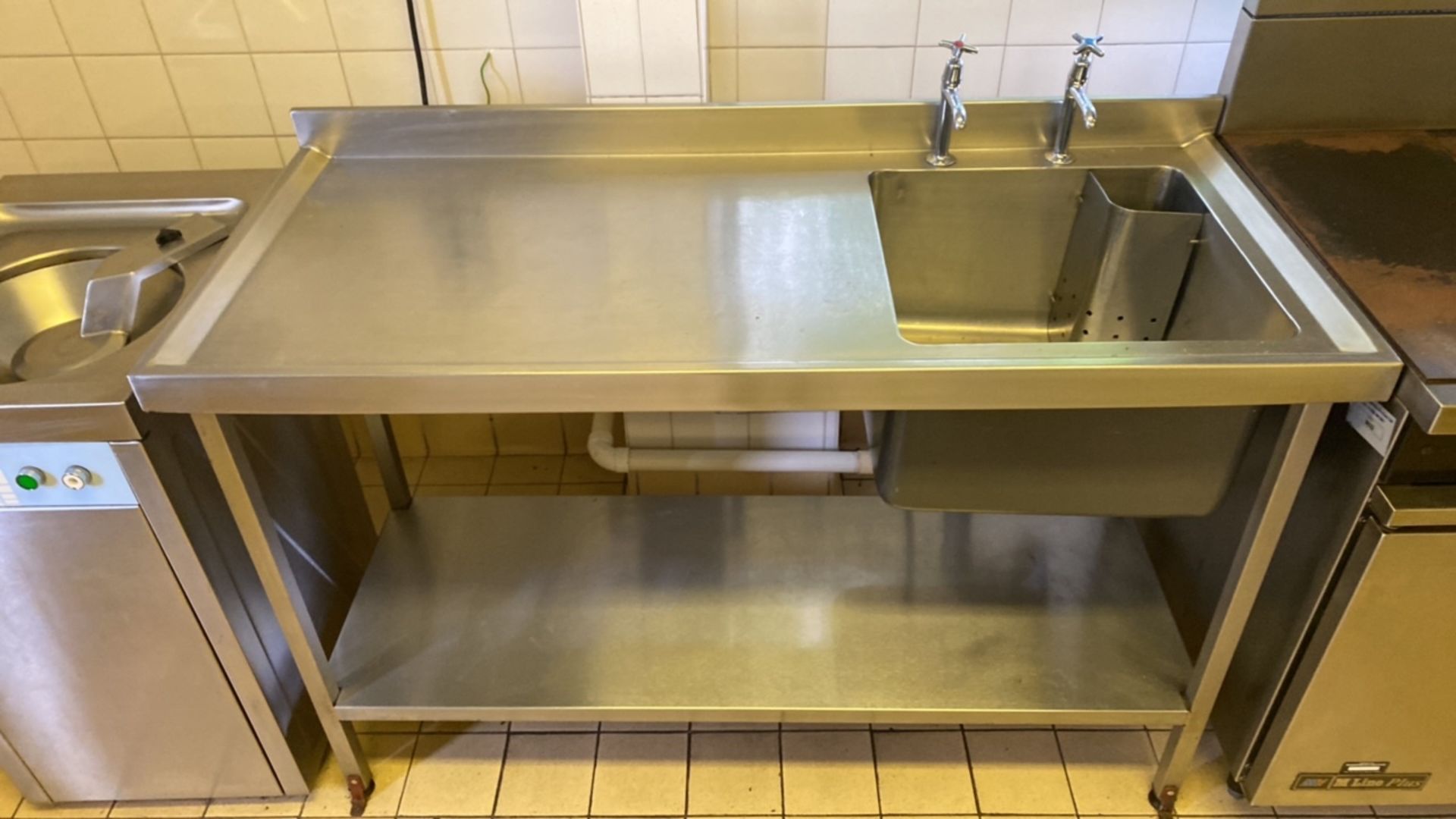 Stainless Steel Deep Based Sink - Image 2 of 4