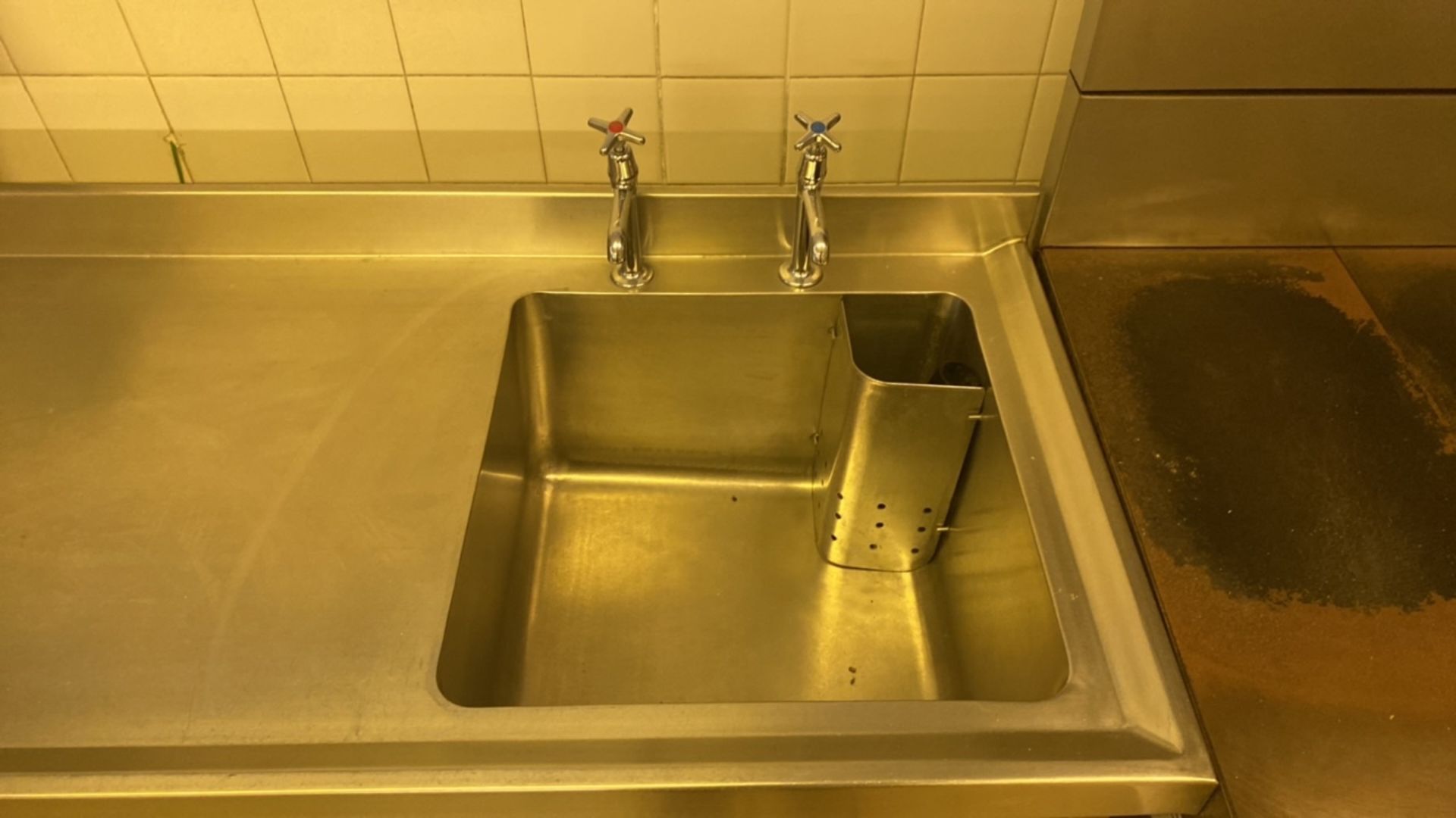 Stainless Steel Deep Based Sink - Image 3 of 4