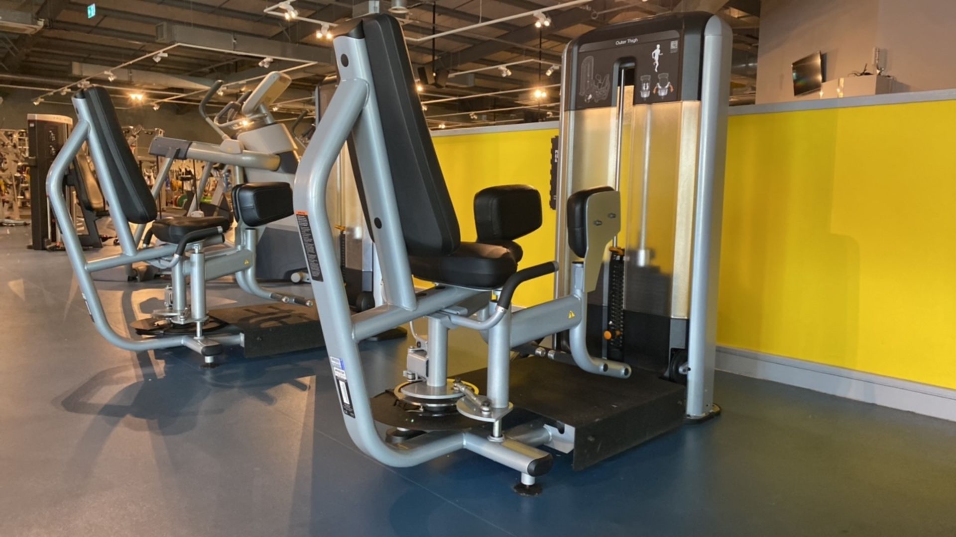 Precor Outer Thigh Machine - Image 2 of 5