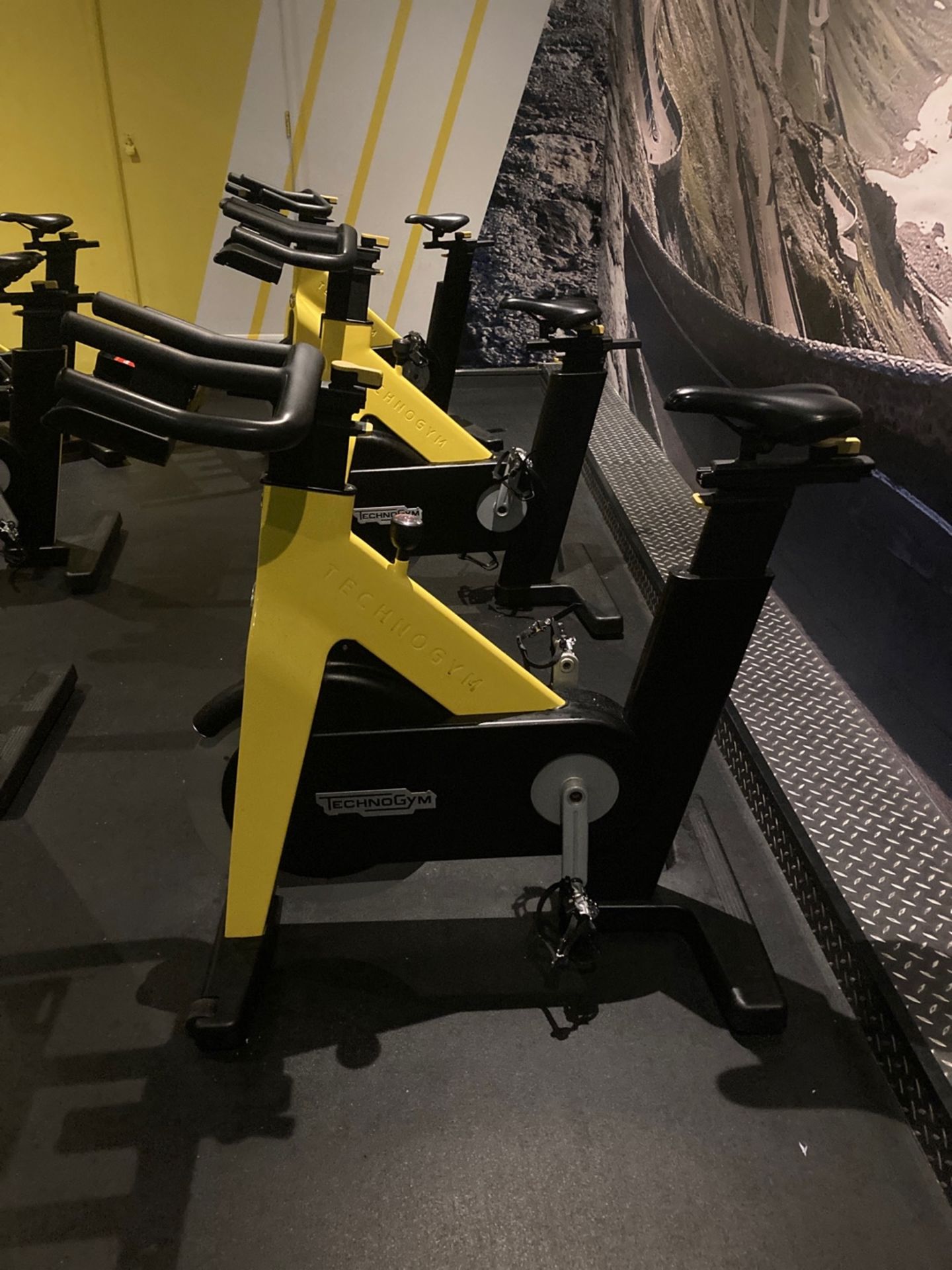 Technogym Spin Bike - Bild 4 aus 4