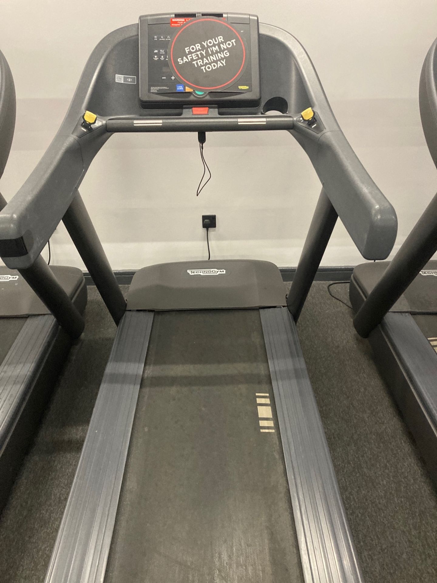 Technogym 1000 Treadmill - Image 2 of 3