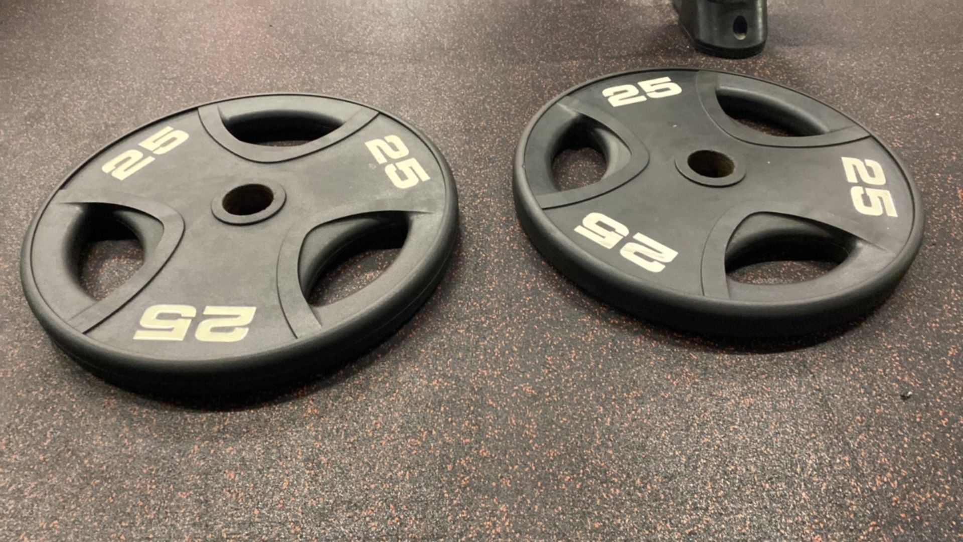 25Kg Bumper Weight Plate X2 - Image 2 of 3