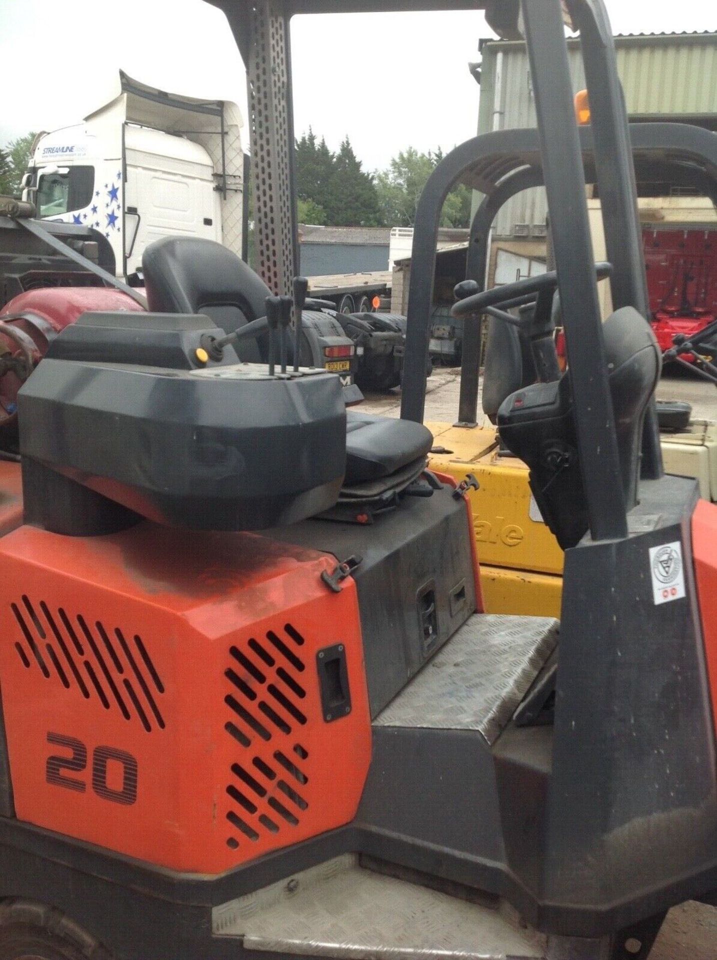 Premier bendi 2 ton gas forklift - Image 2 of 2