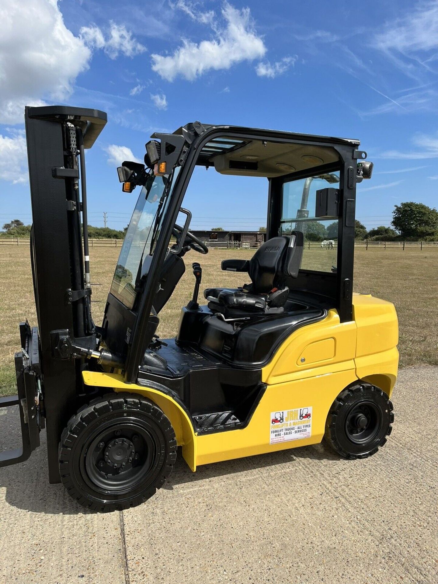 Hyundai 2.5 Diesel Forklift Container Spec 2015