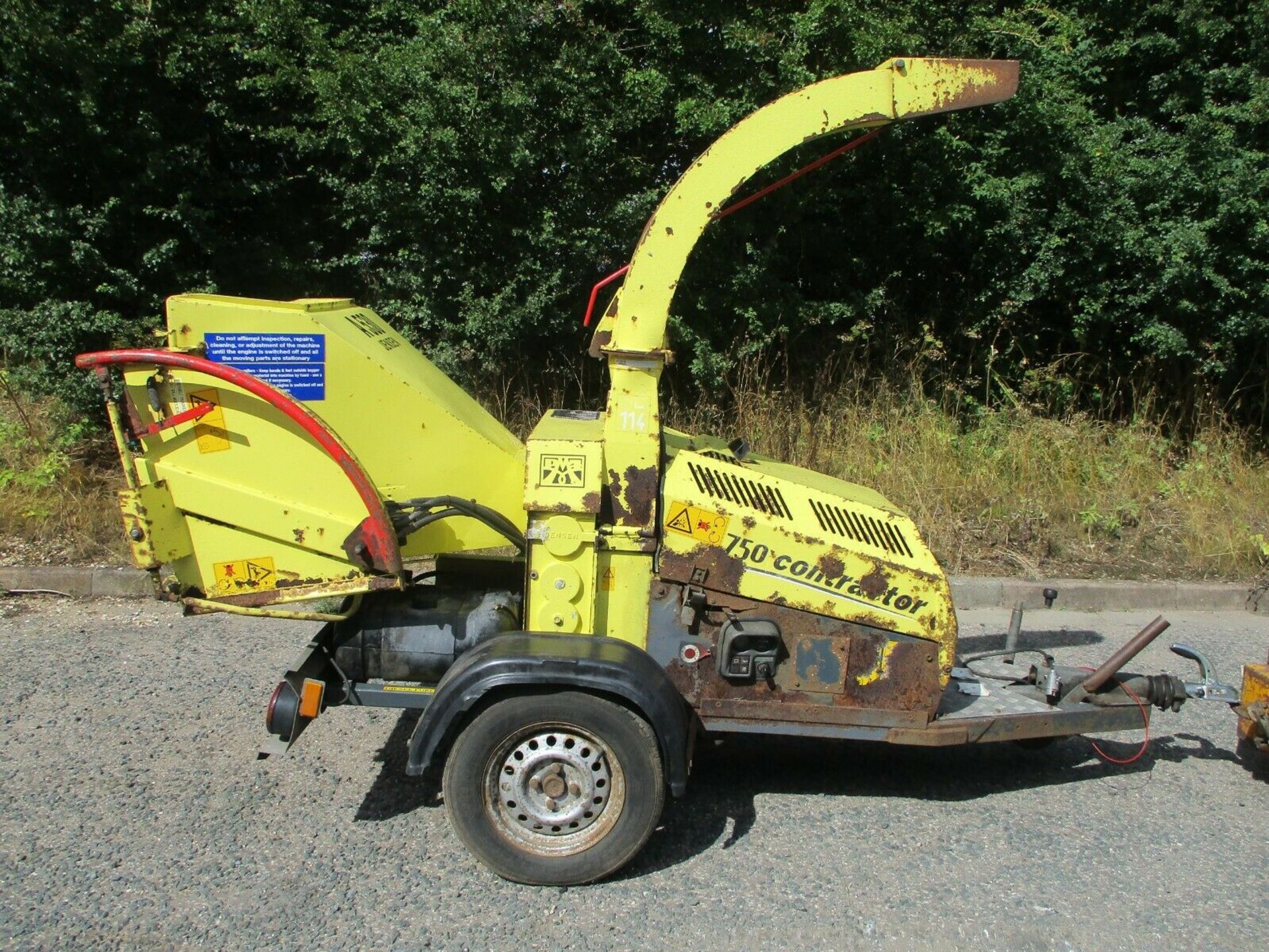 2010 Jensen A 530 Wood Chipper kubota engine shred - Image 11 of 11