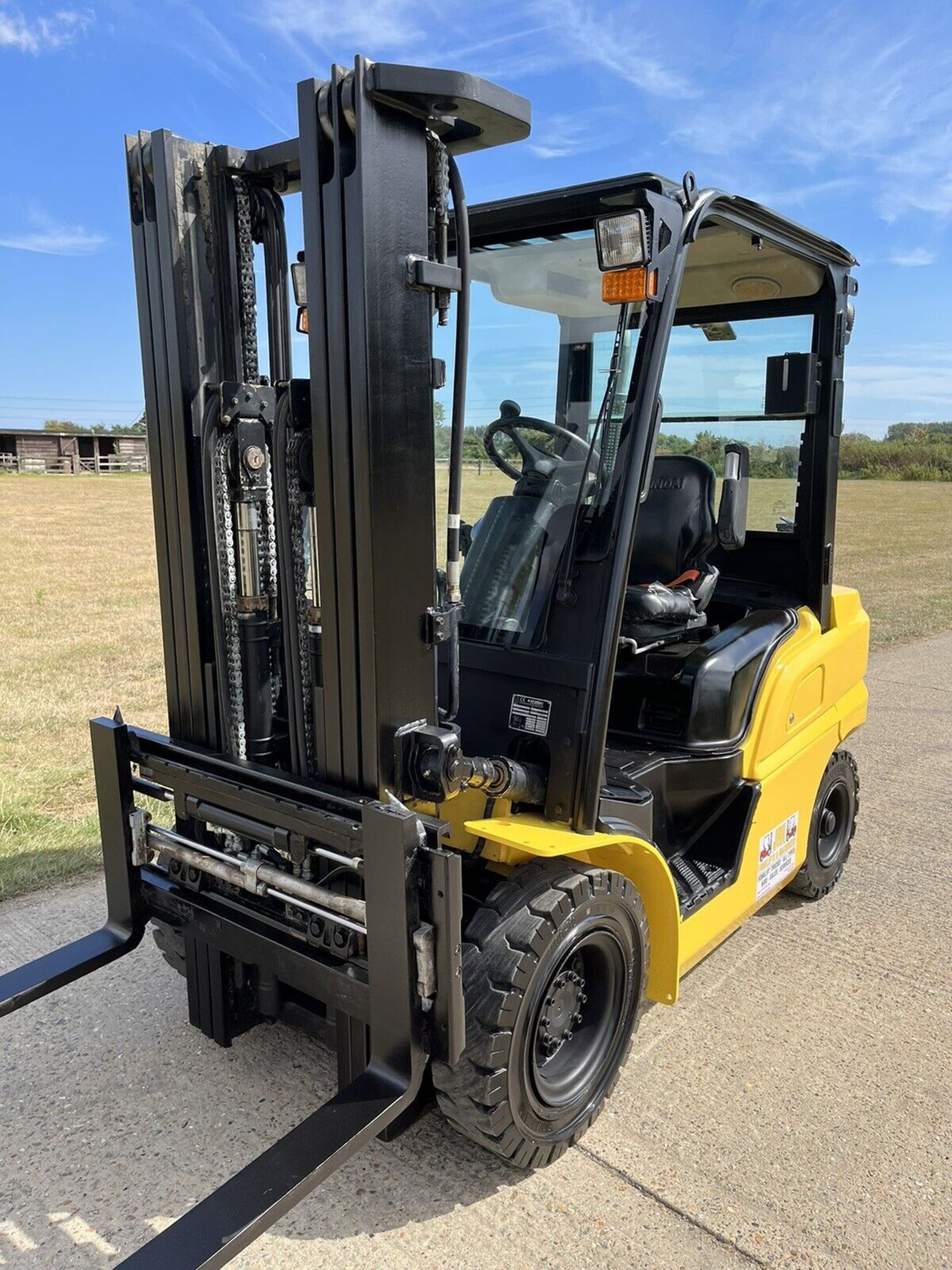 Hyundai 2.5 Diesel Forklift Container Spec 2015 - Image 6 of 10