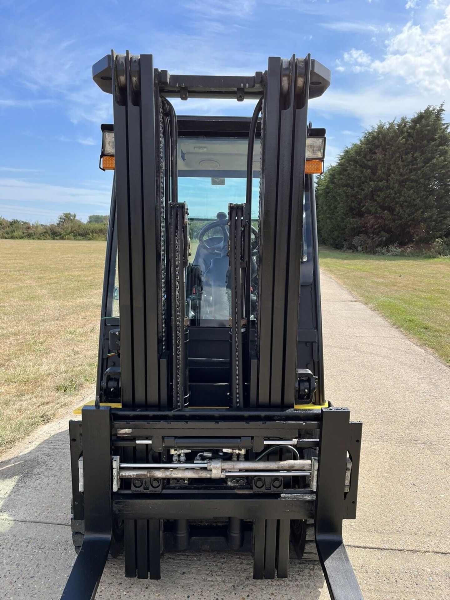 Hyundai 2.5 Diesel Forklift Container Spec 2015 - Image 7 of 10