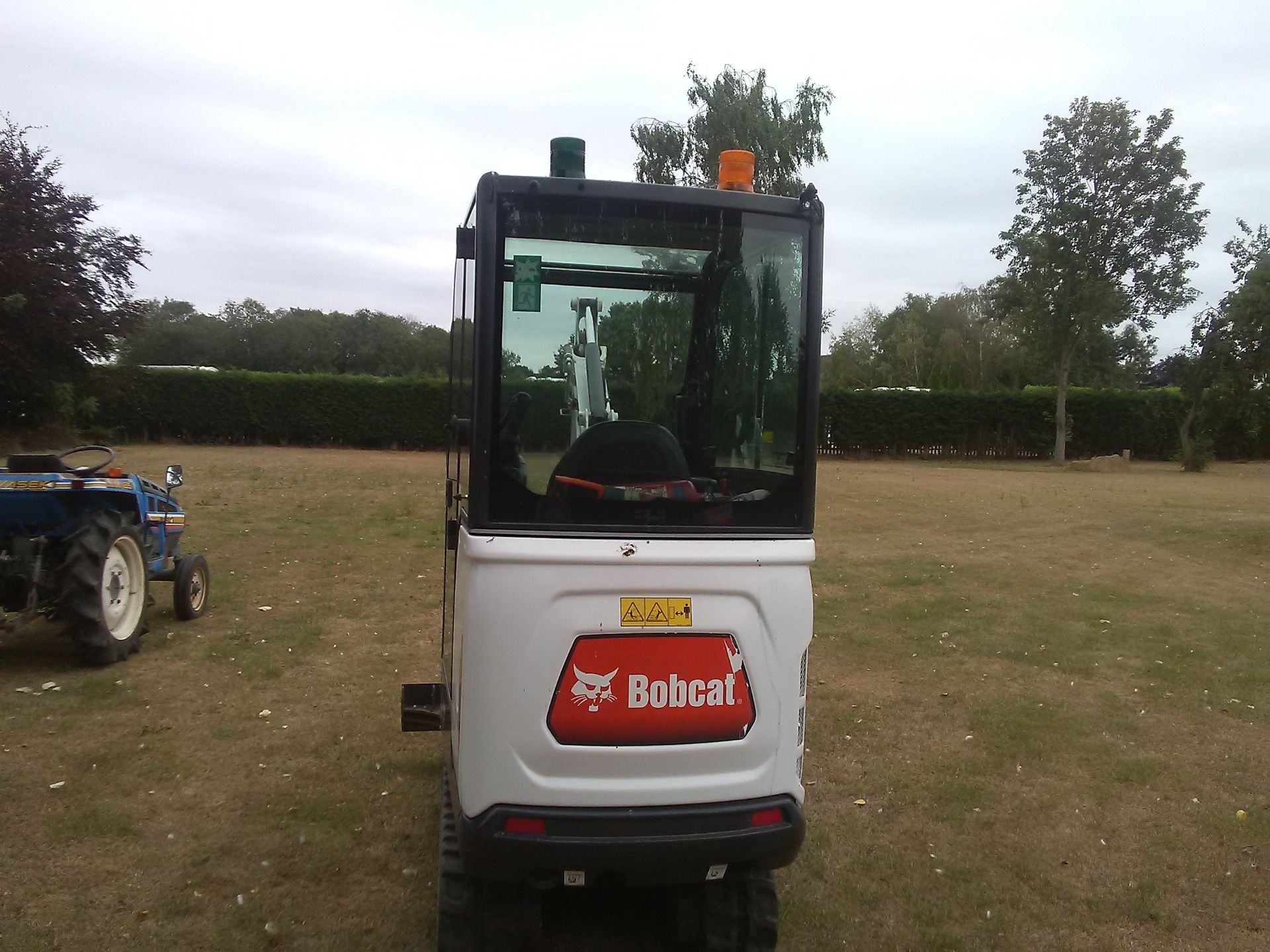 Bobcat E17 Mini Excavator - Image 6 of 10