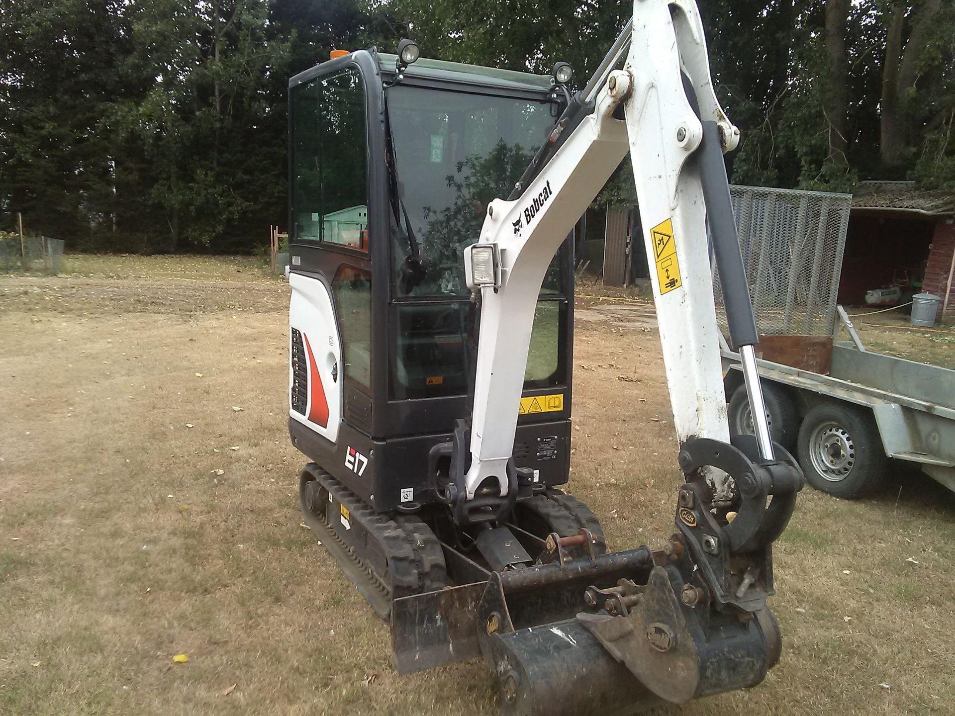 Bobcat E17 Mini Excavator - Image 3 of 10