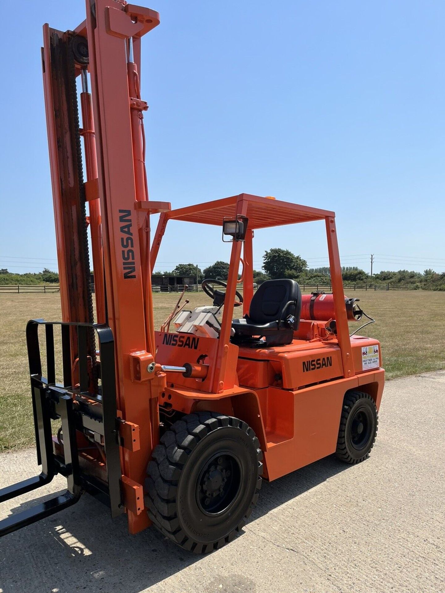 Nissan 4 Tonne Gas Forklift - Image 3 of 8