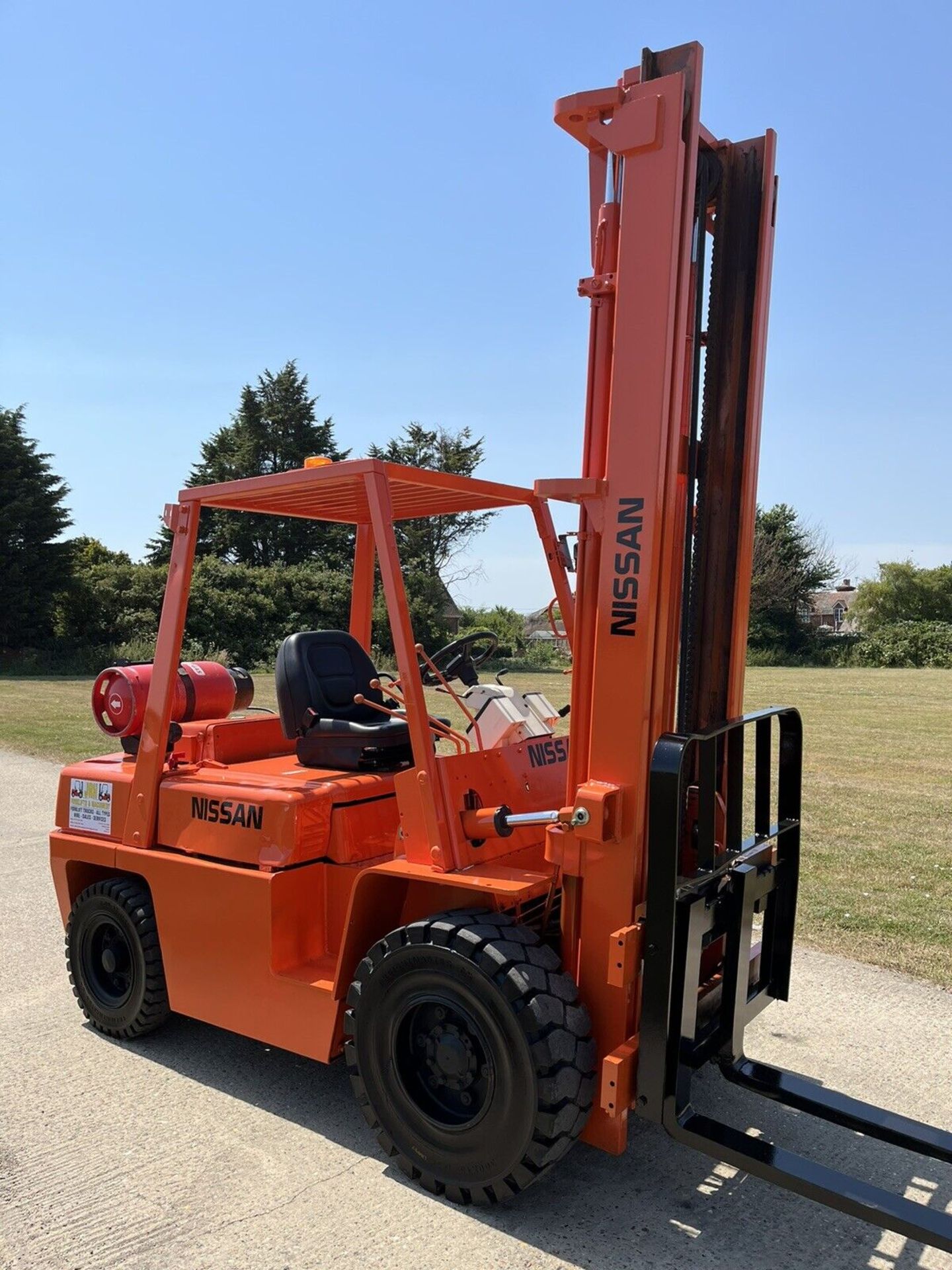 Nissan 4 Tonne Gas Forklift - Image 4 of 8