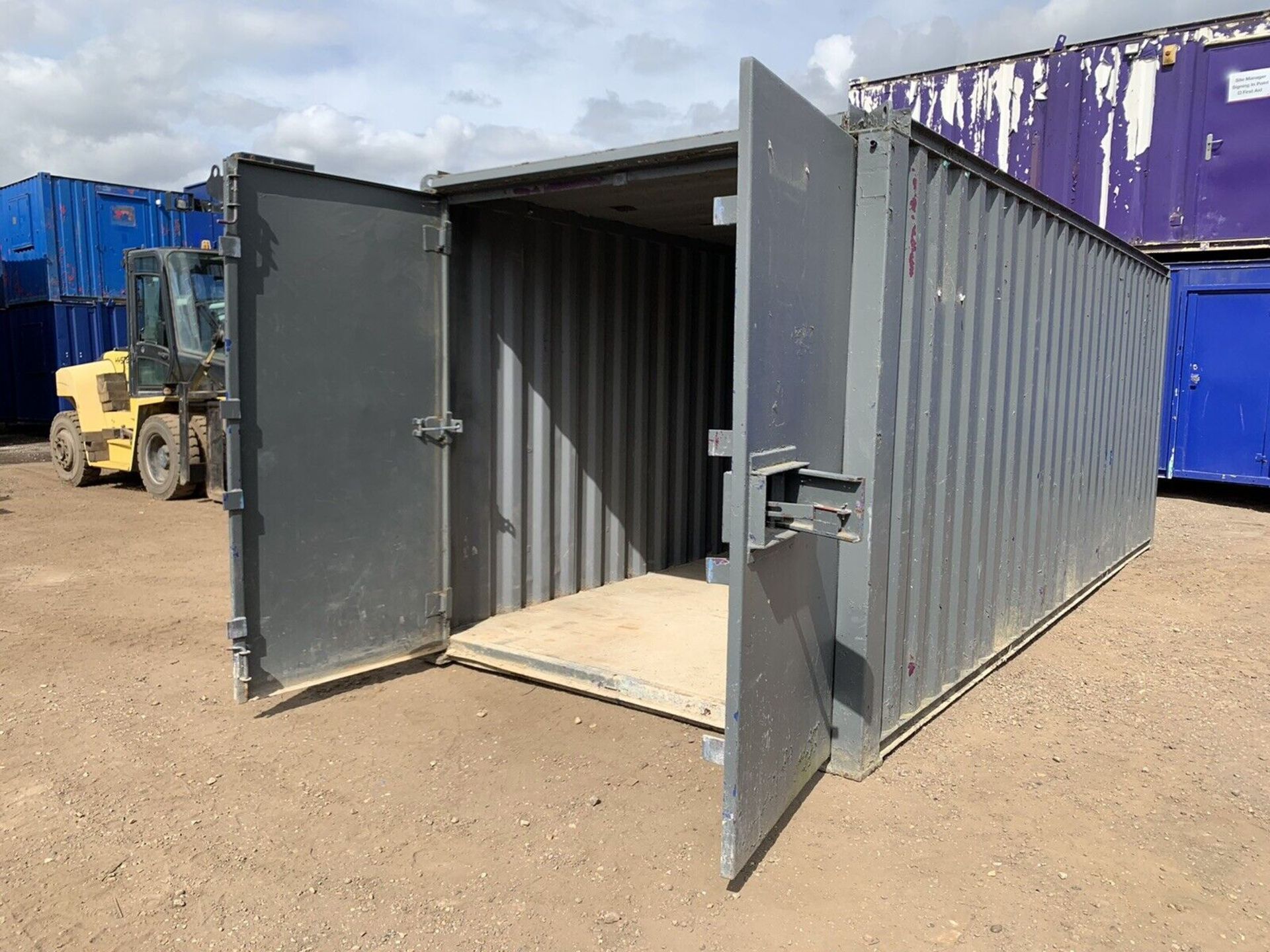 20ft Portable Storage Container Shipping Container - Image 4 of 8