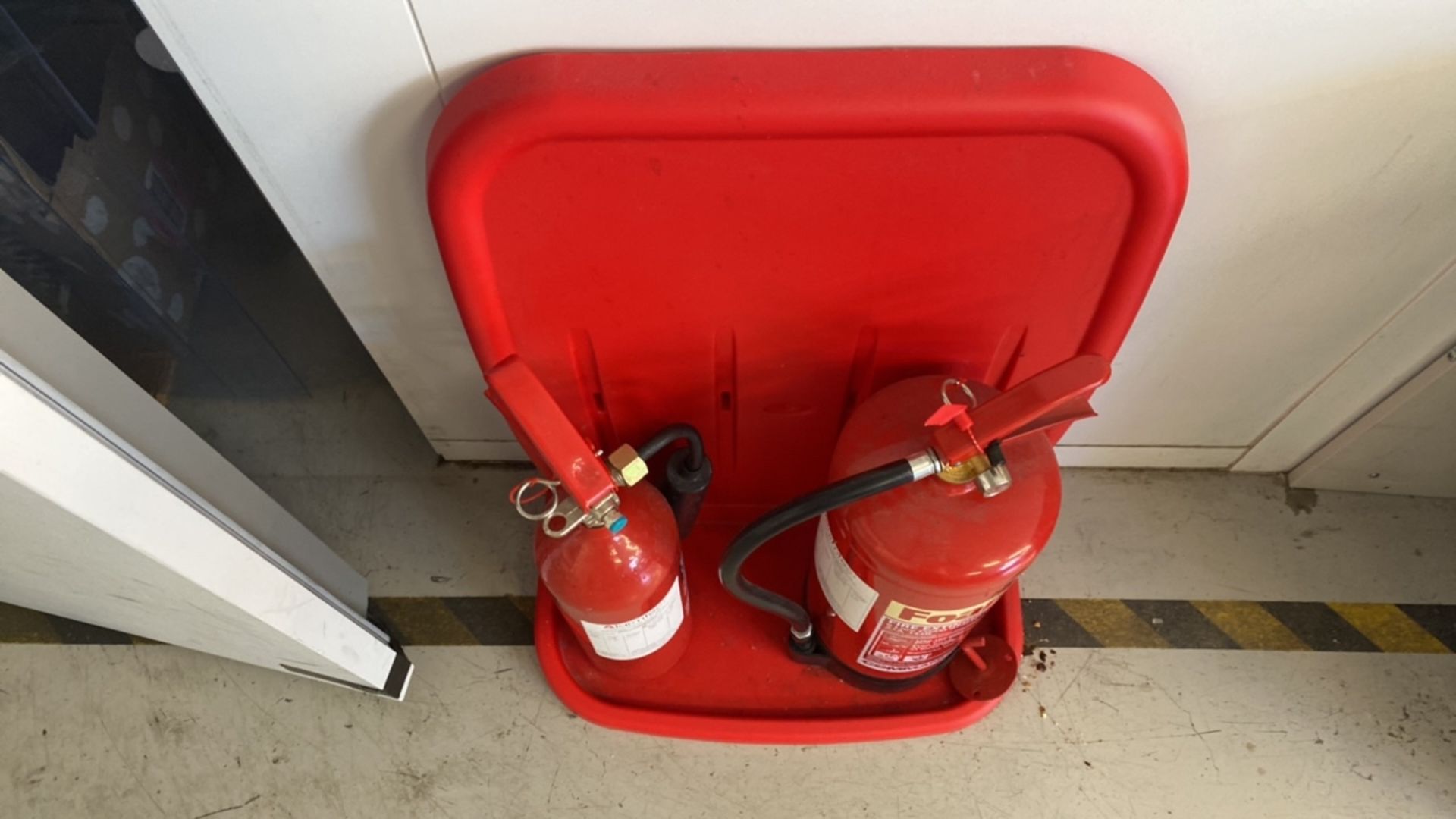 Fire Extinguisher X2 - Image 2 of 3