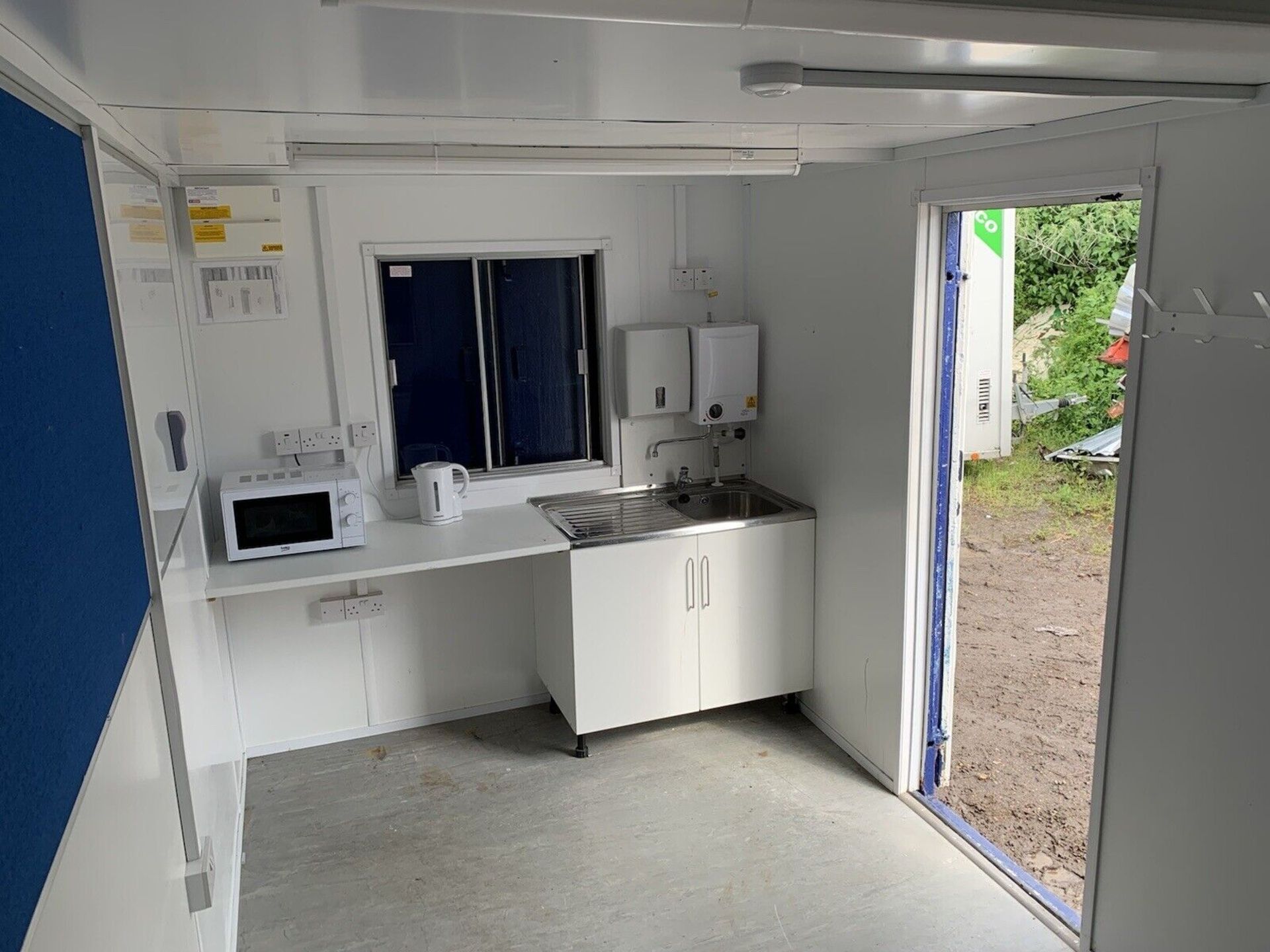 20ft Portable Office Canteen Cabin Welfare Unit An - Image 6 of 7