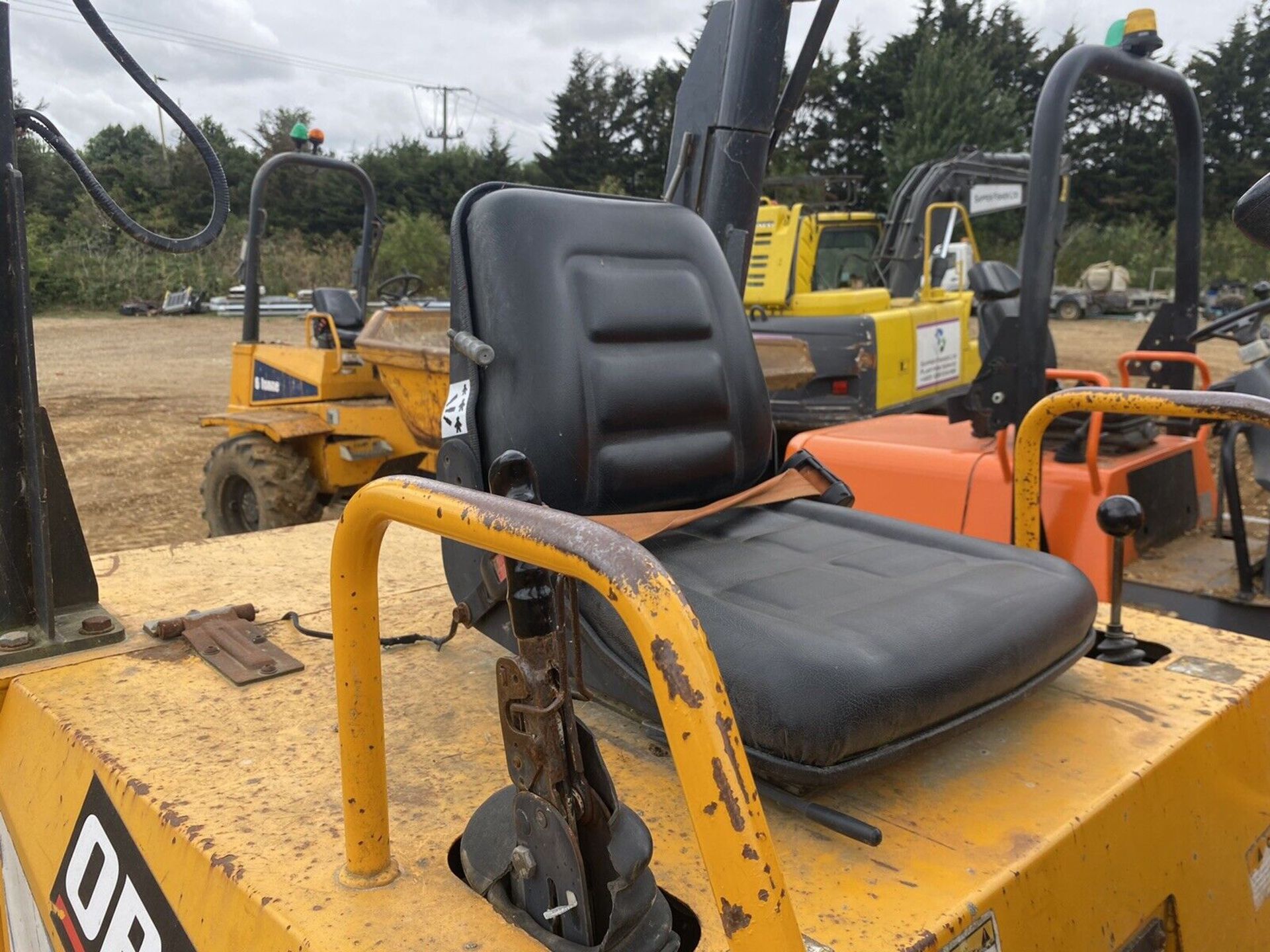 6 TONNE THWAITES DUMPER - Image 6 of 9