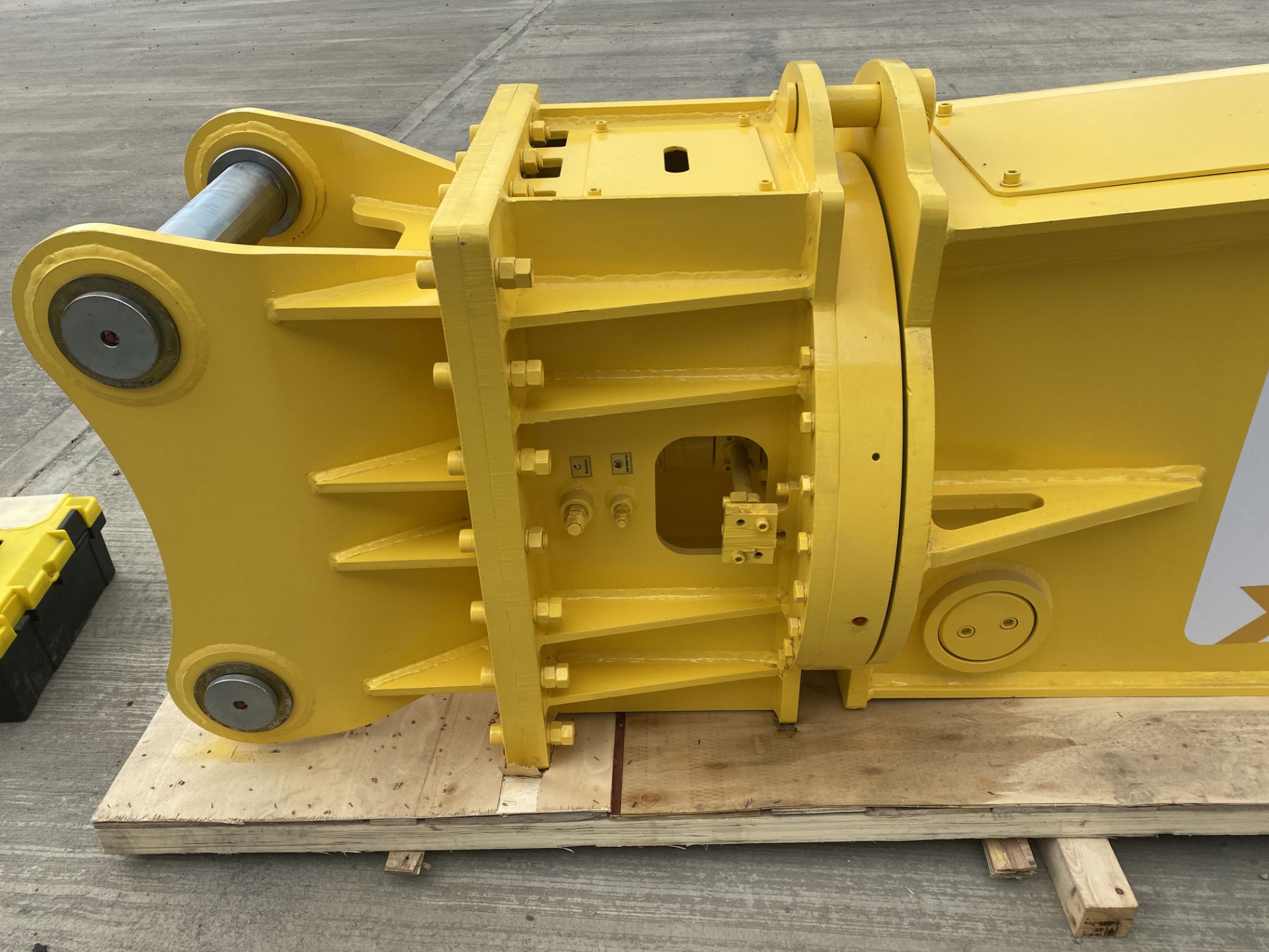 TocDem Attachments 30-40 Tonne Shear - Image 12 of 17