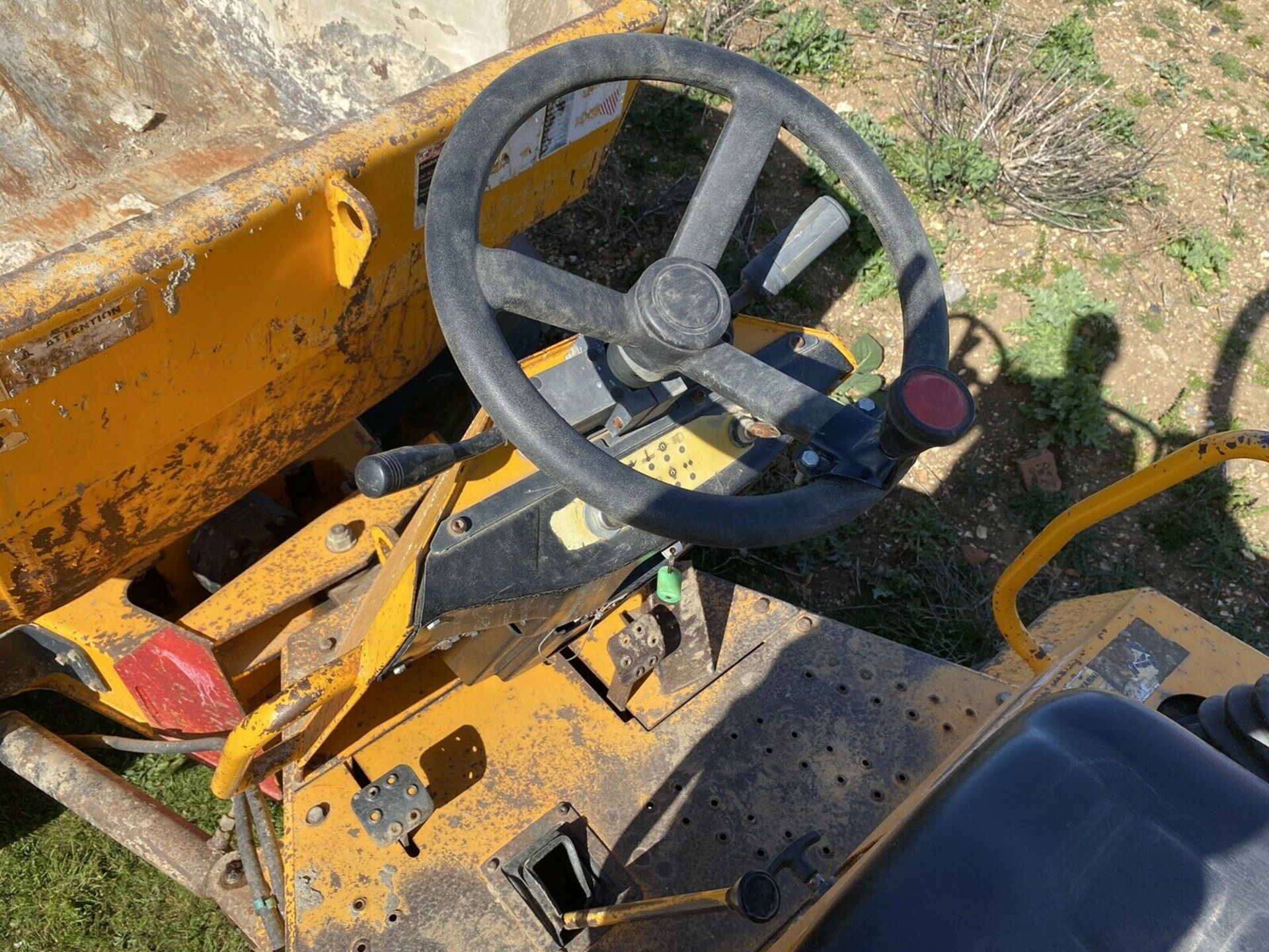 2010 6 TONNE THWAITES DUMPER SWIVEL.now £7995 - Image 8 of 11