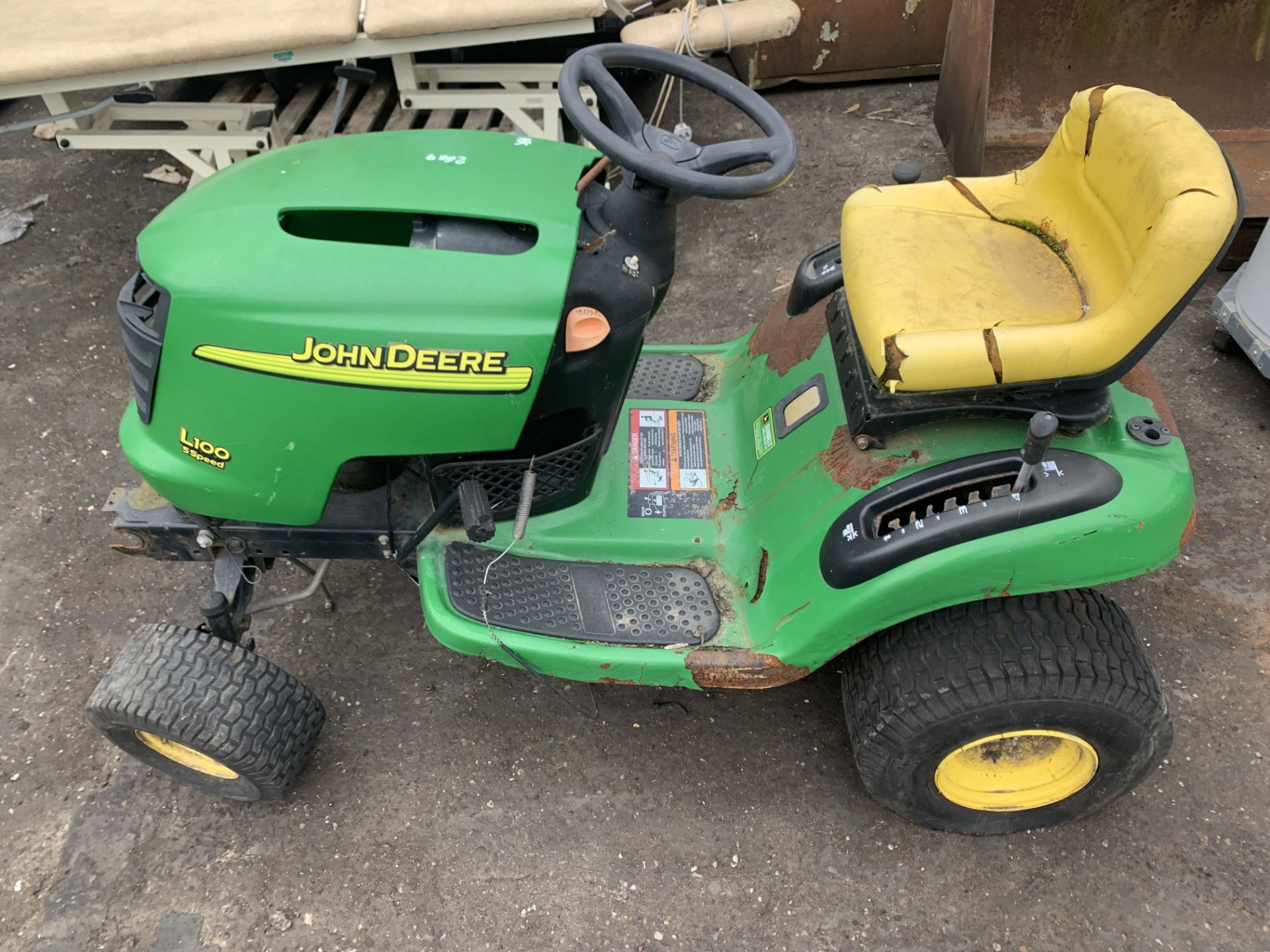 John Deere Ride On Mower