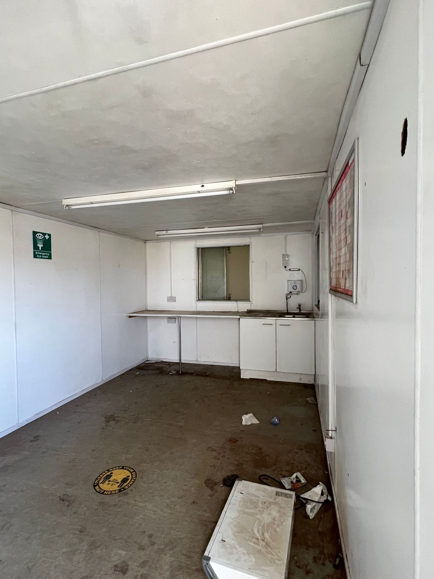 32ft anti vandal site office welfare unit canteen - Image 5 of 5