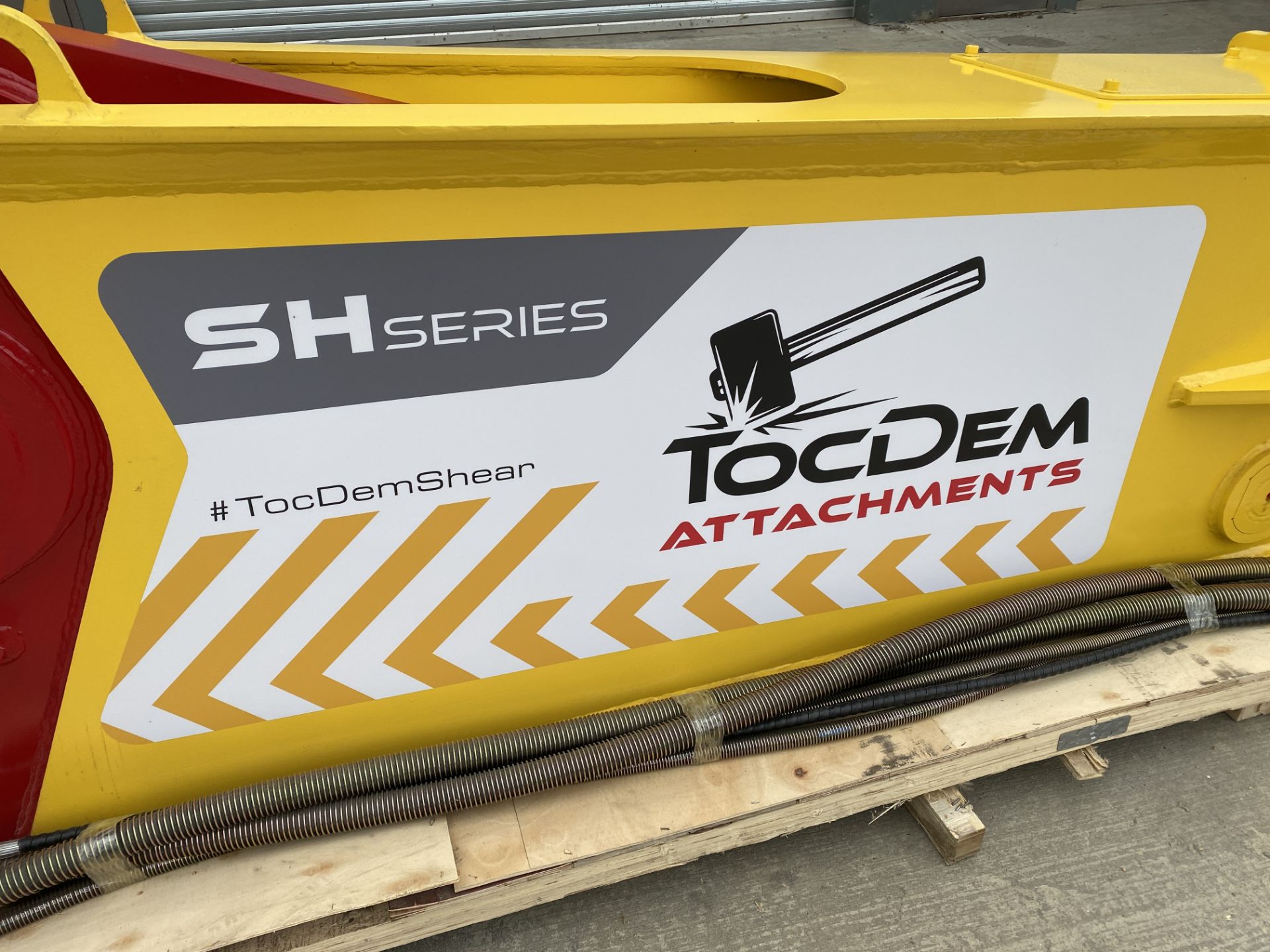 TocDem Attachments 30-40 Tonne Shear - Image 2 of 17