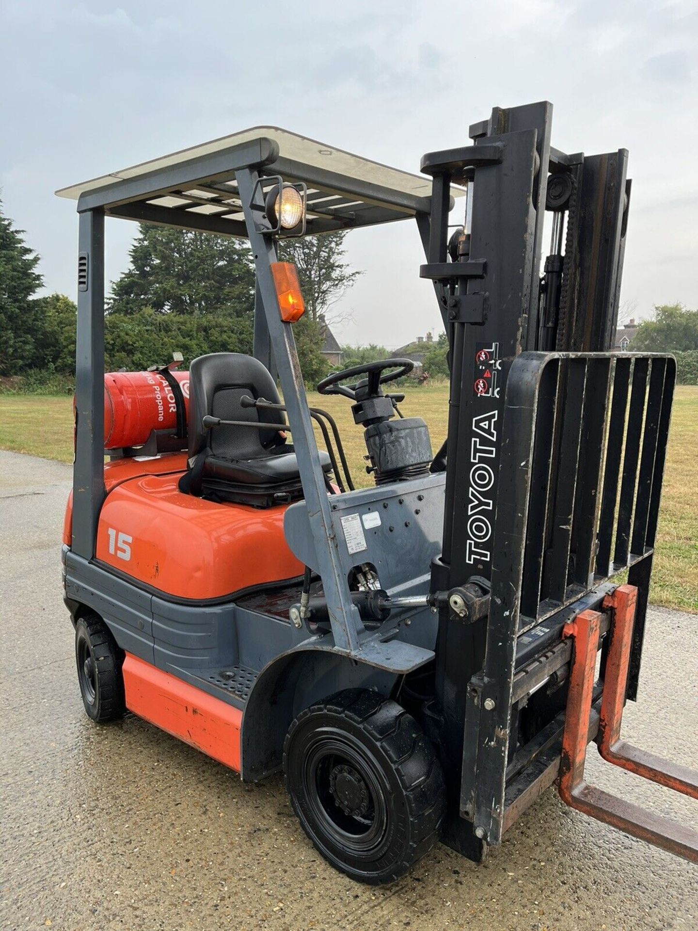 Toyota 1.5 Tonne Gas Forklift Truck - Image 2 of 4