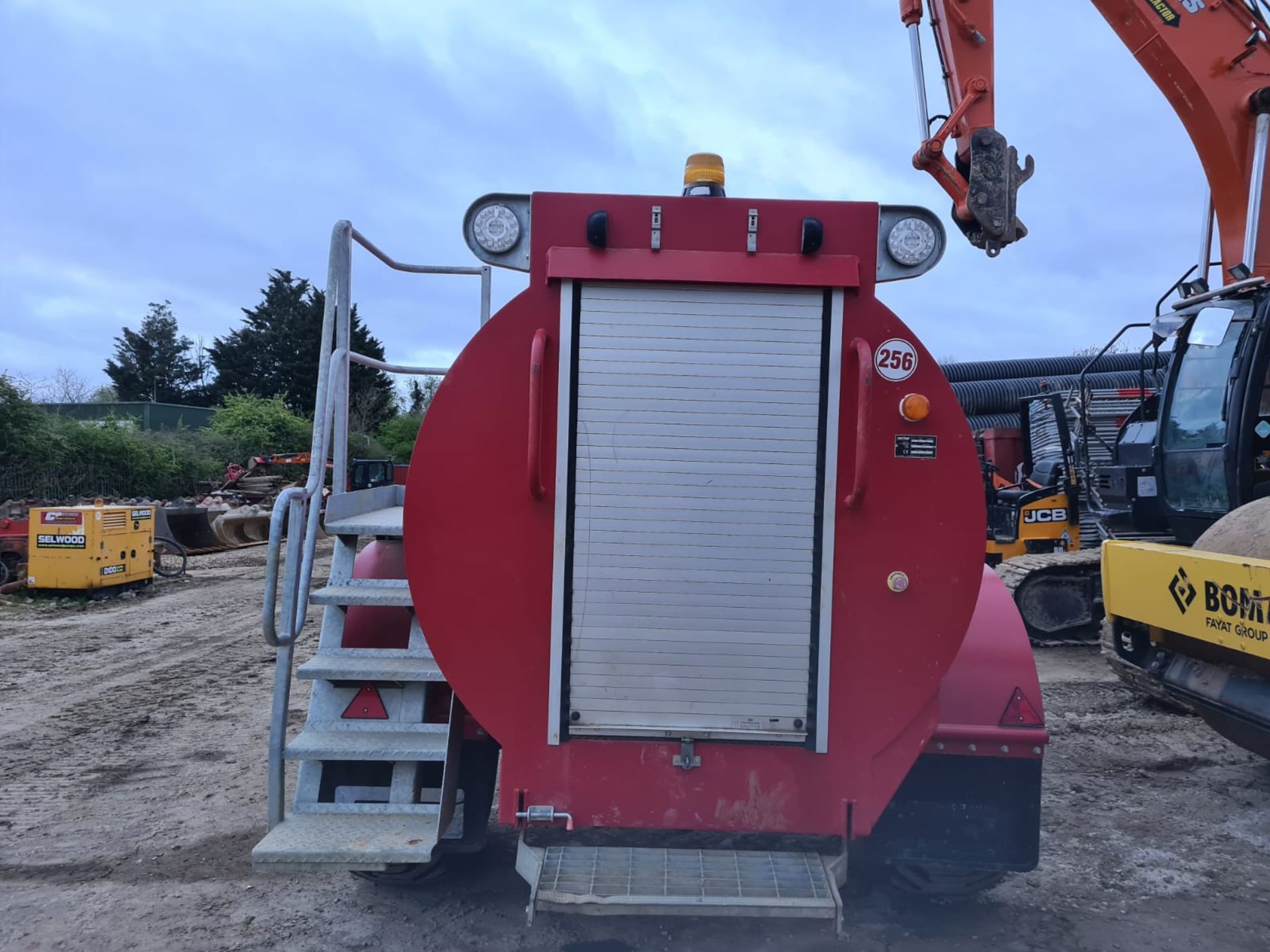 Fuel Proof 6K Litre Tow Behind Fuel Bowser - Image 2 of 2