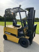 Cat 2.5 Tonne Electric forklift truck Container Spec