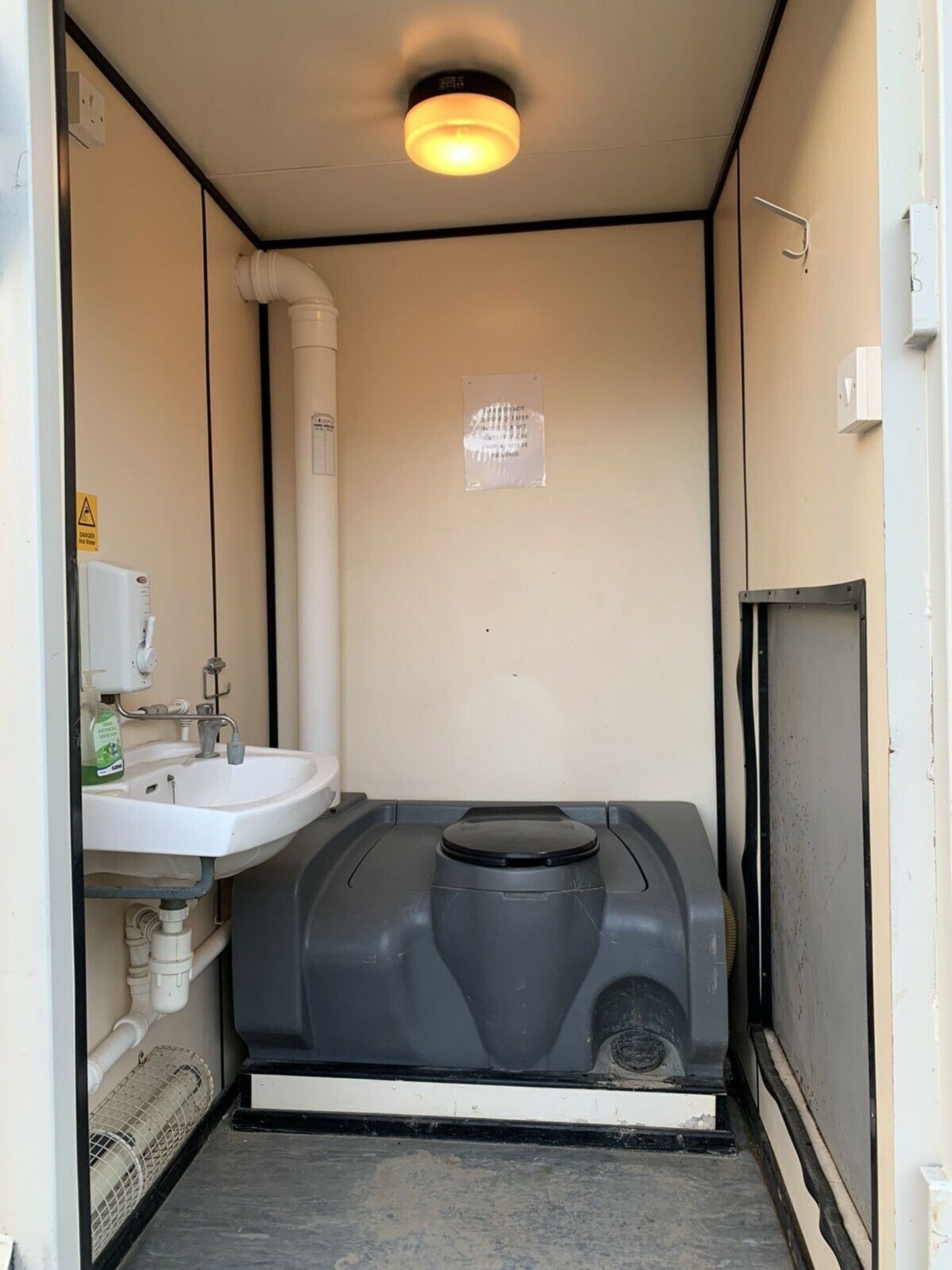 Portable Office Cabin Canteen Welfare Unit Toilet Generator Anti Vandal Steel - Image 8 of 10