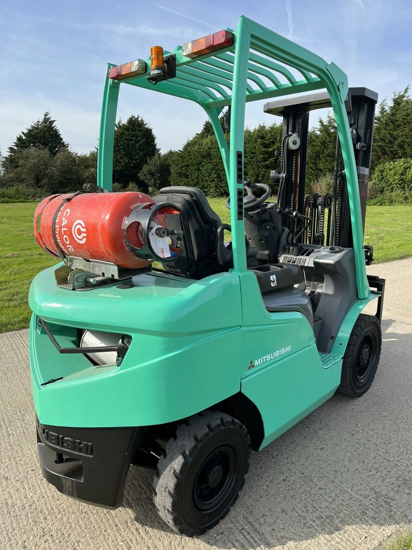 Mitsubishi 2.5 Tonne Gas Forklift Container Spec 2012 - Image 3 of 4