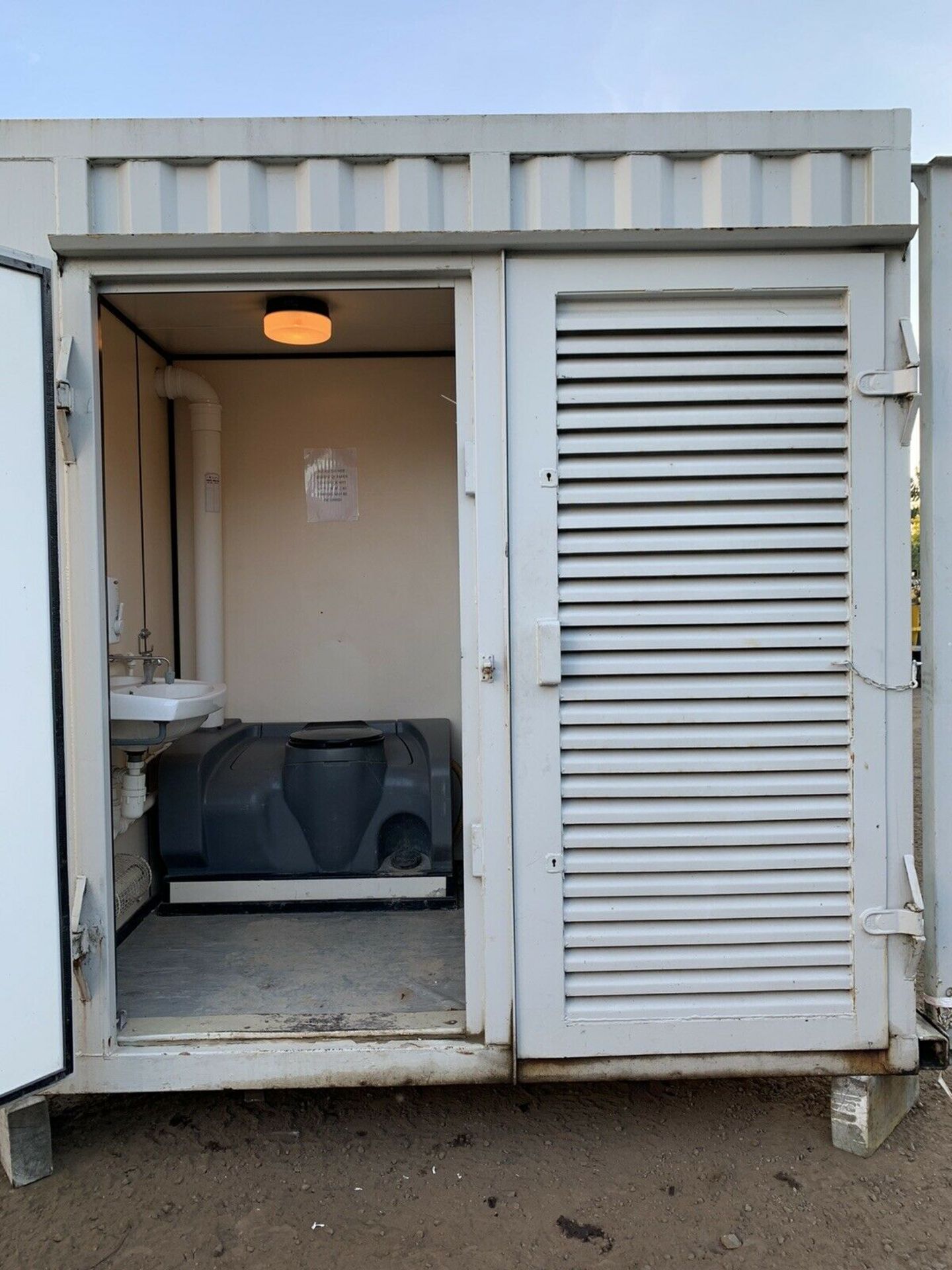 Portable Office Cabin Canteen Welfare Unit Toilet Generator Anti Vandal Steel - Image 7 of 10