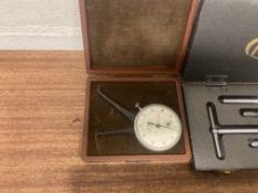 Measuring gauges