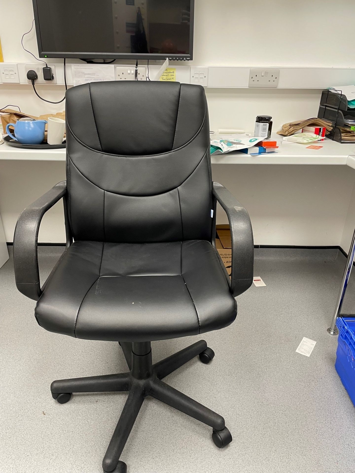 Black Office Chair On Wheels